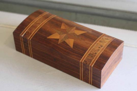 Colonial Box