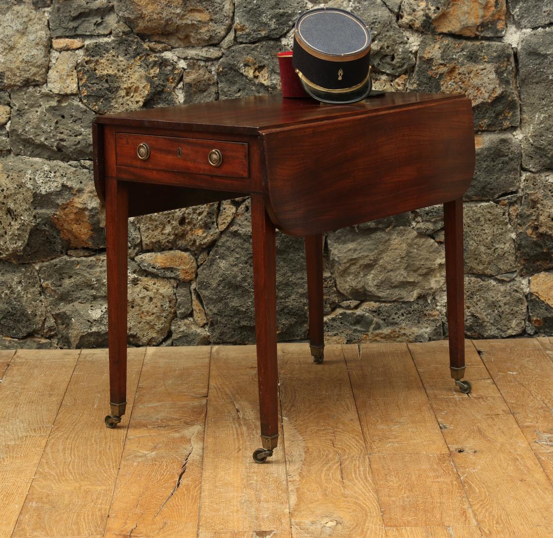 A Georgian Pembroke Table