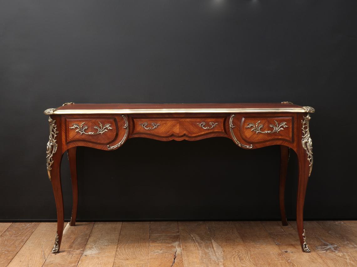 Bureau Plat