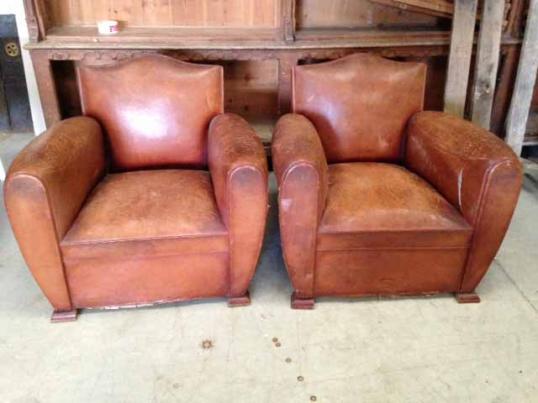 88-18 - Pair of Leather Club Chairs