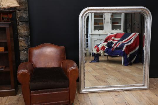 99-52 - Our Custom Made Mirrors