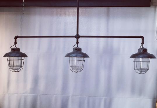 99-69 - Hungarian 3 Light Lamp