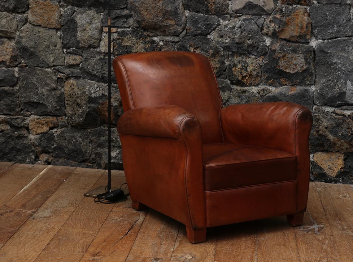 105-04 - 1920年的法国真皮单人沙发椅