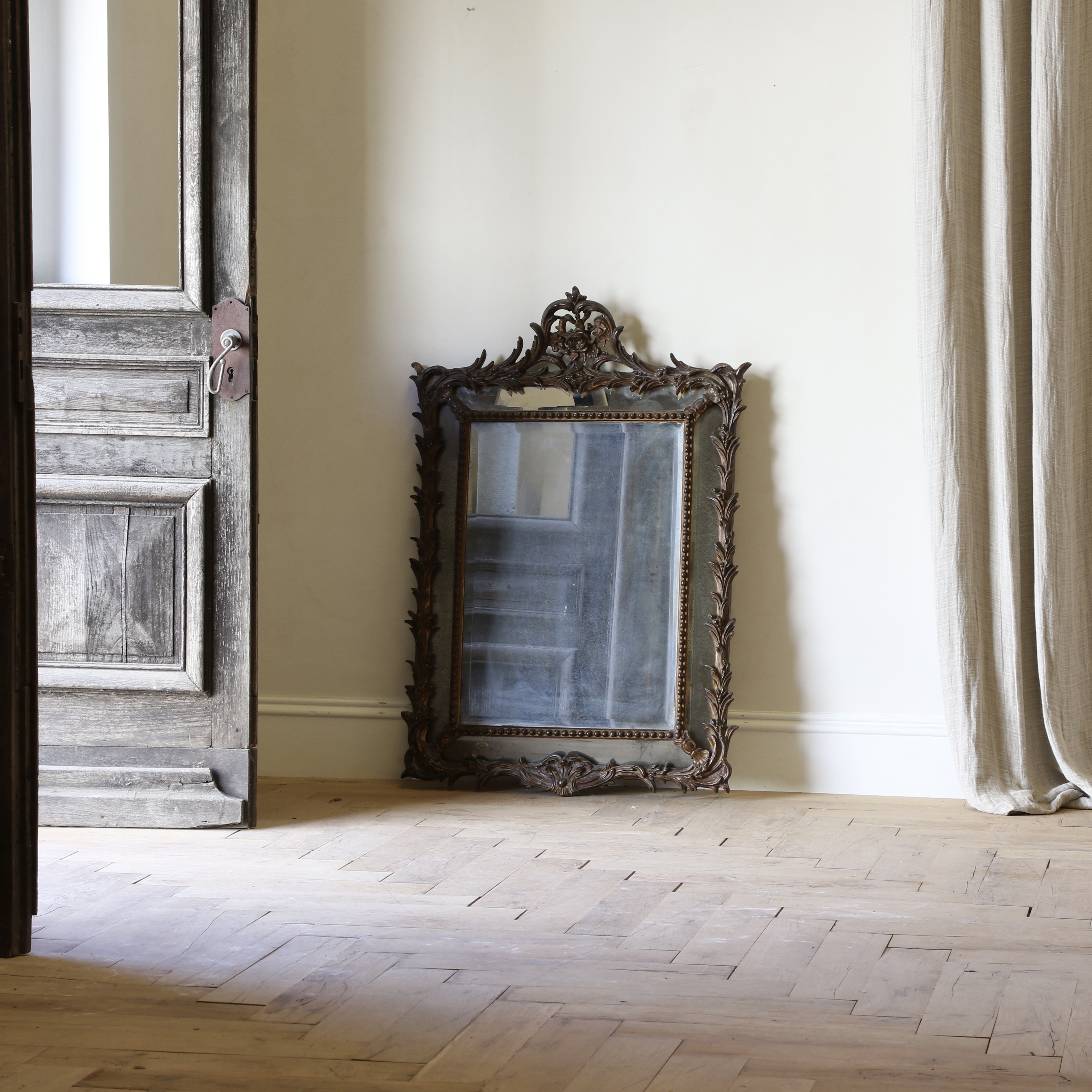 138-89 - A Stunning French 18th Century Rococo Mirror