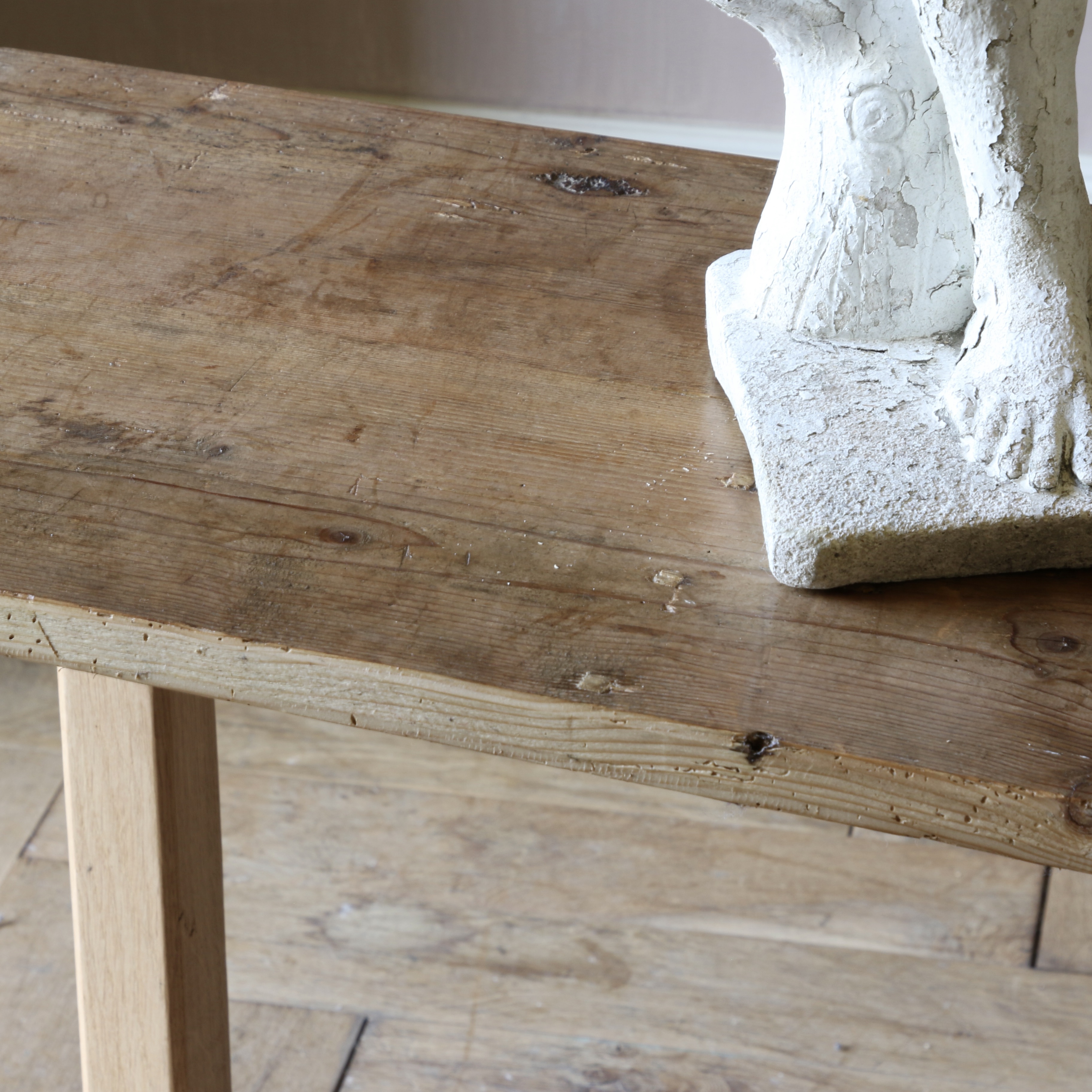 Avignon Side Table // JS Editions