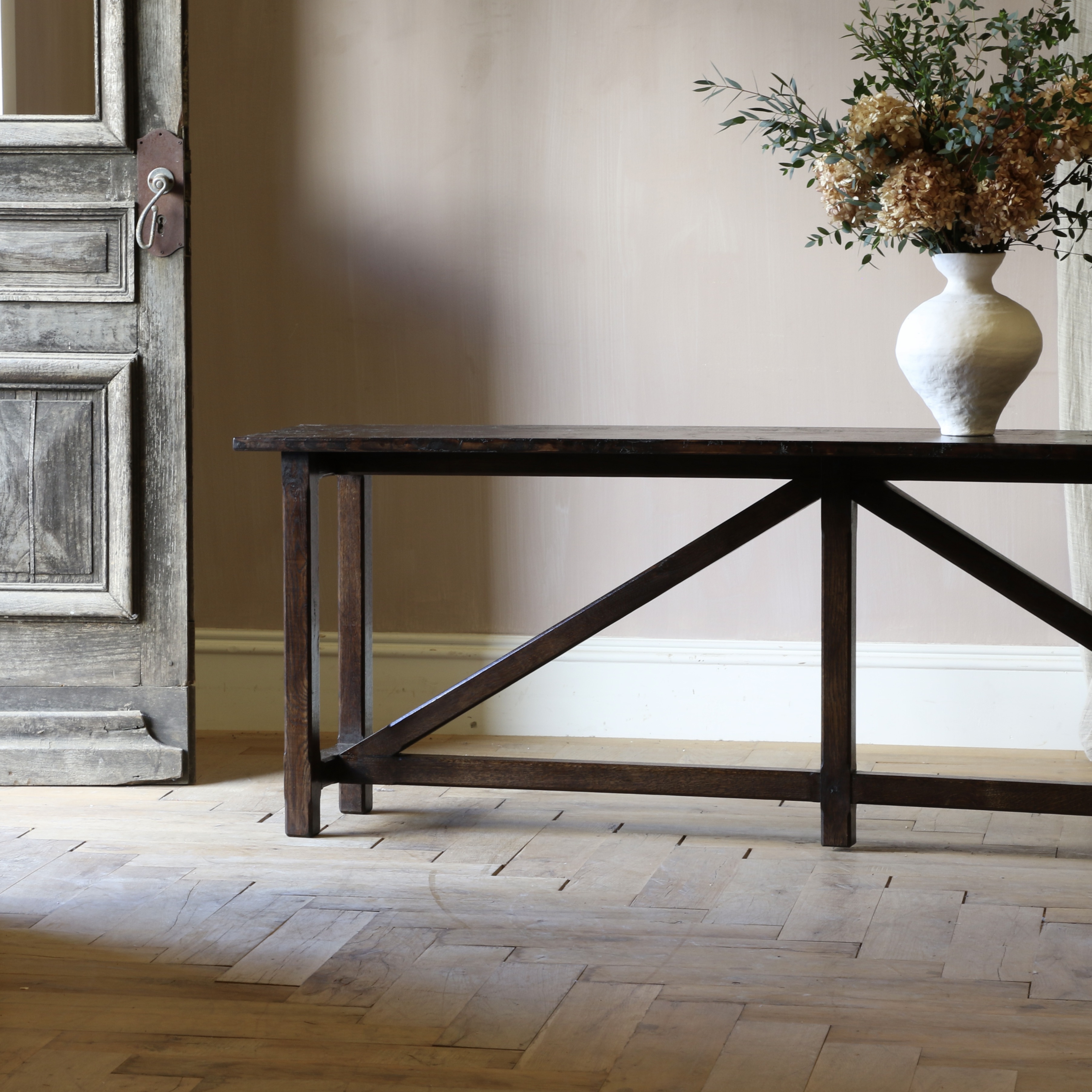 Avignon Side Table // JS Editions