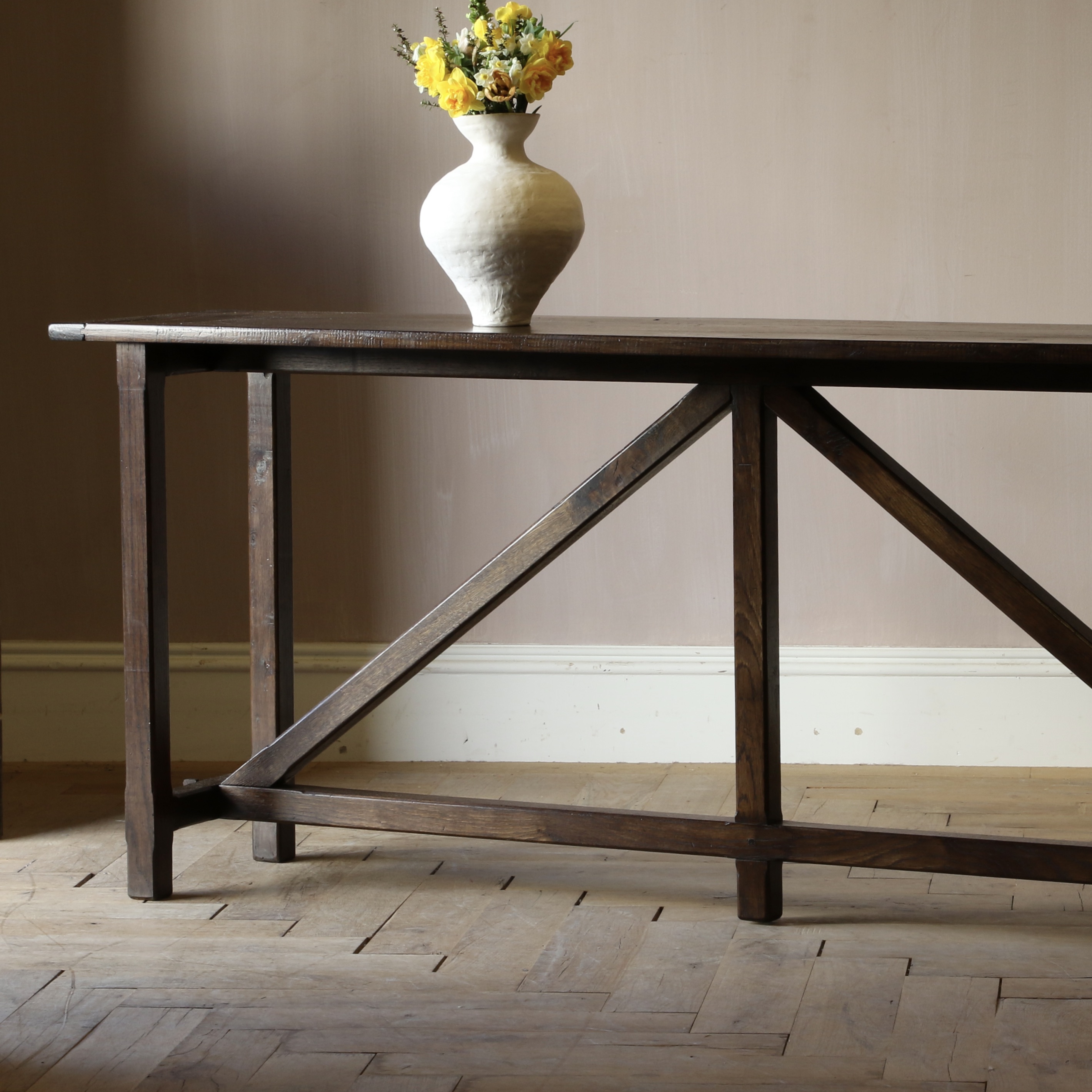 Avignon Side Table // JS Editions