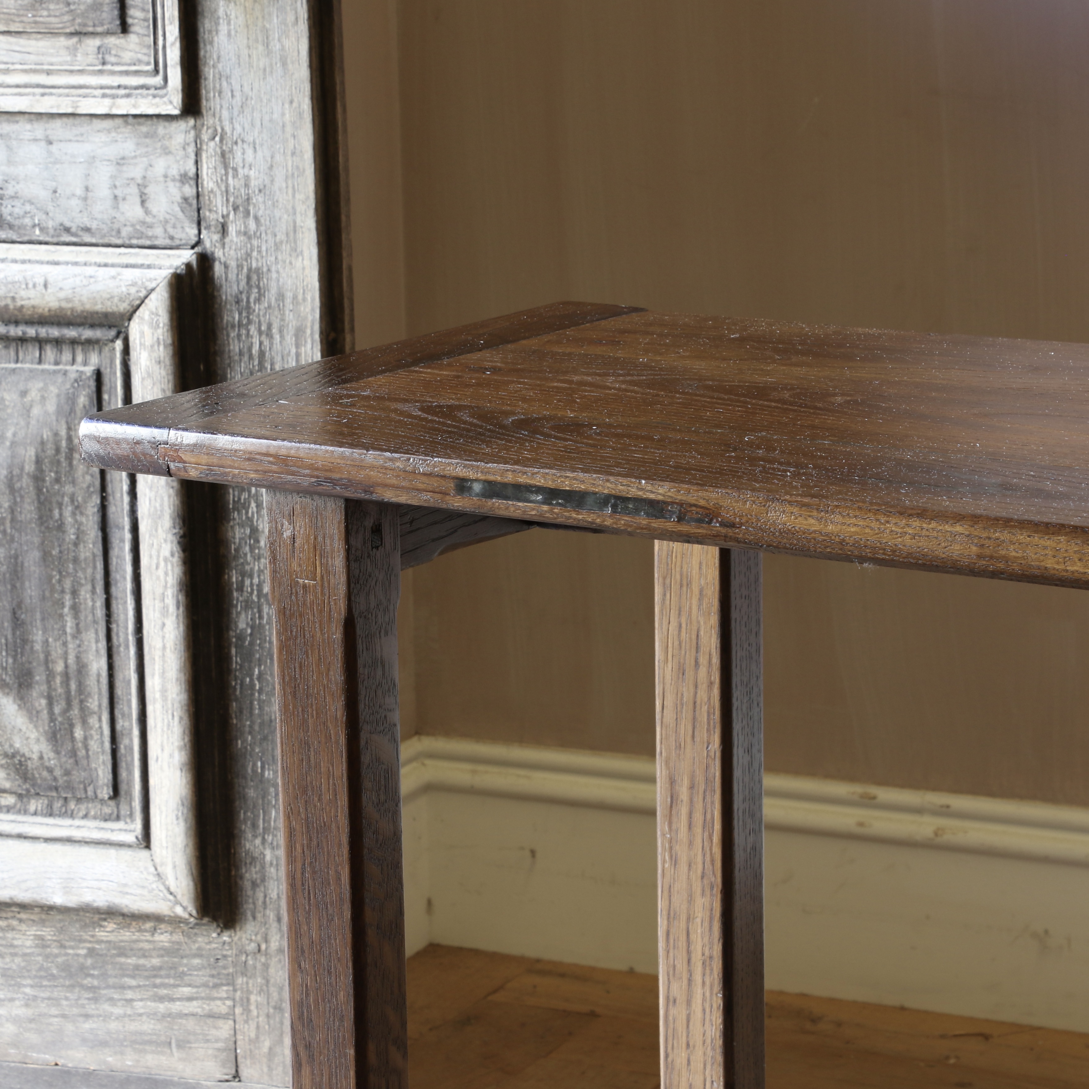 Avignon Side Table // JS Editions