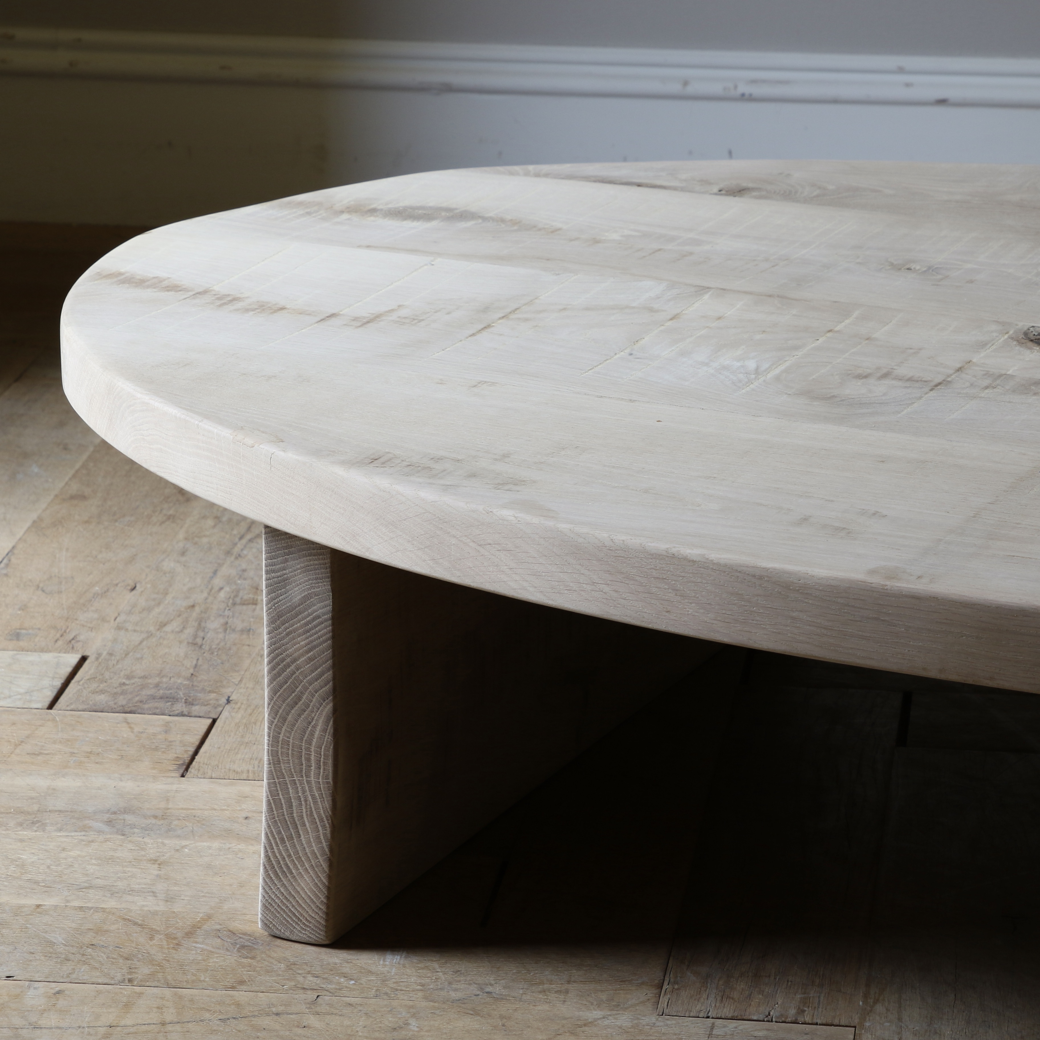 Wabi Sabi in Oval // JS Editions