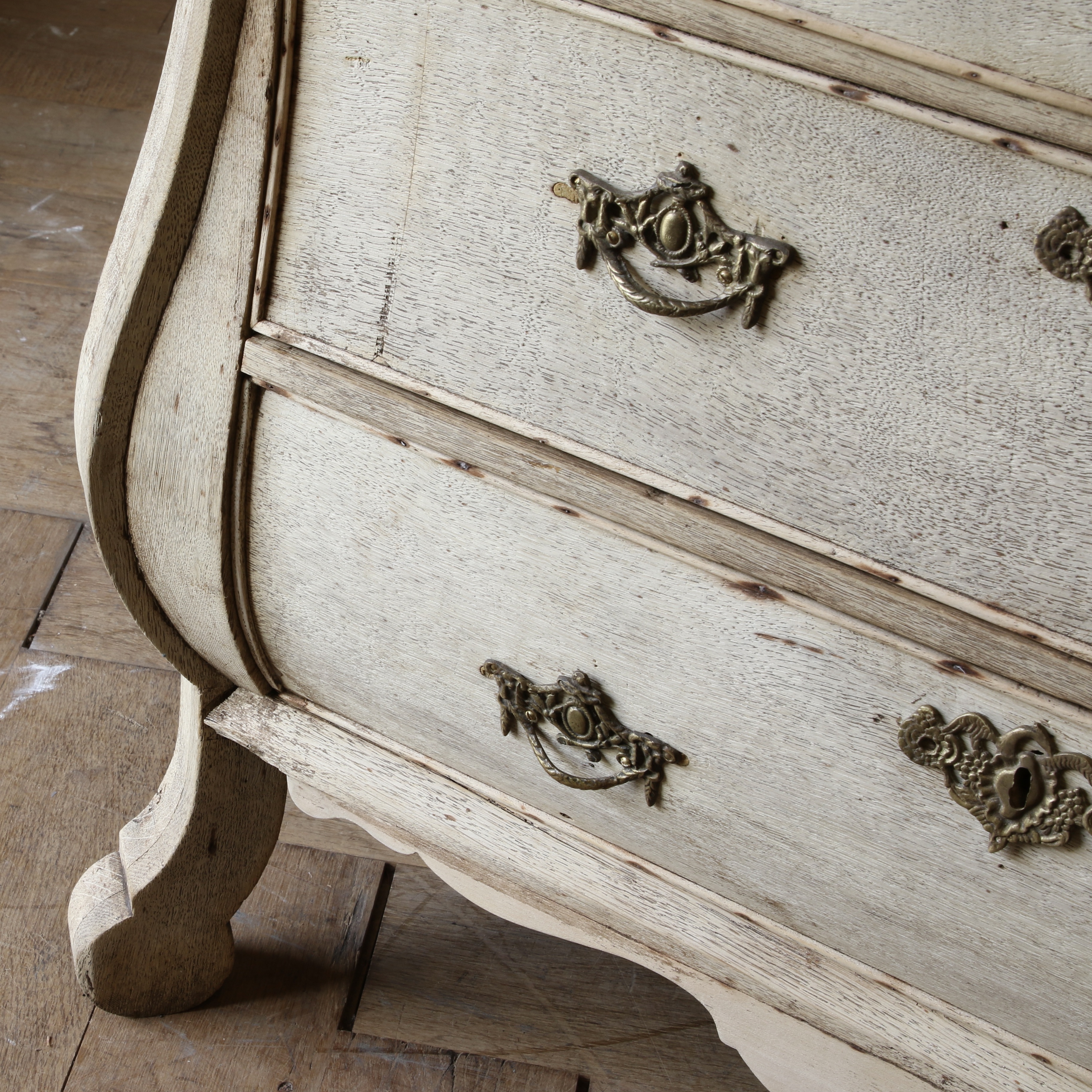 Gustavian Commode