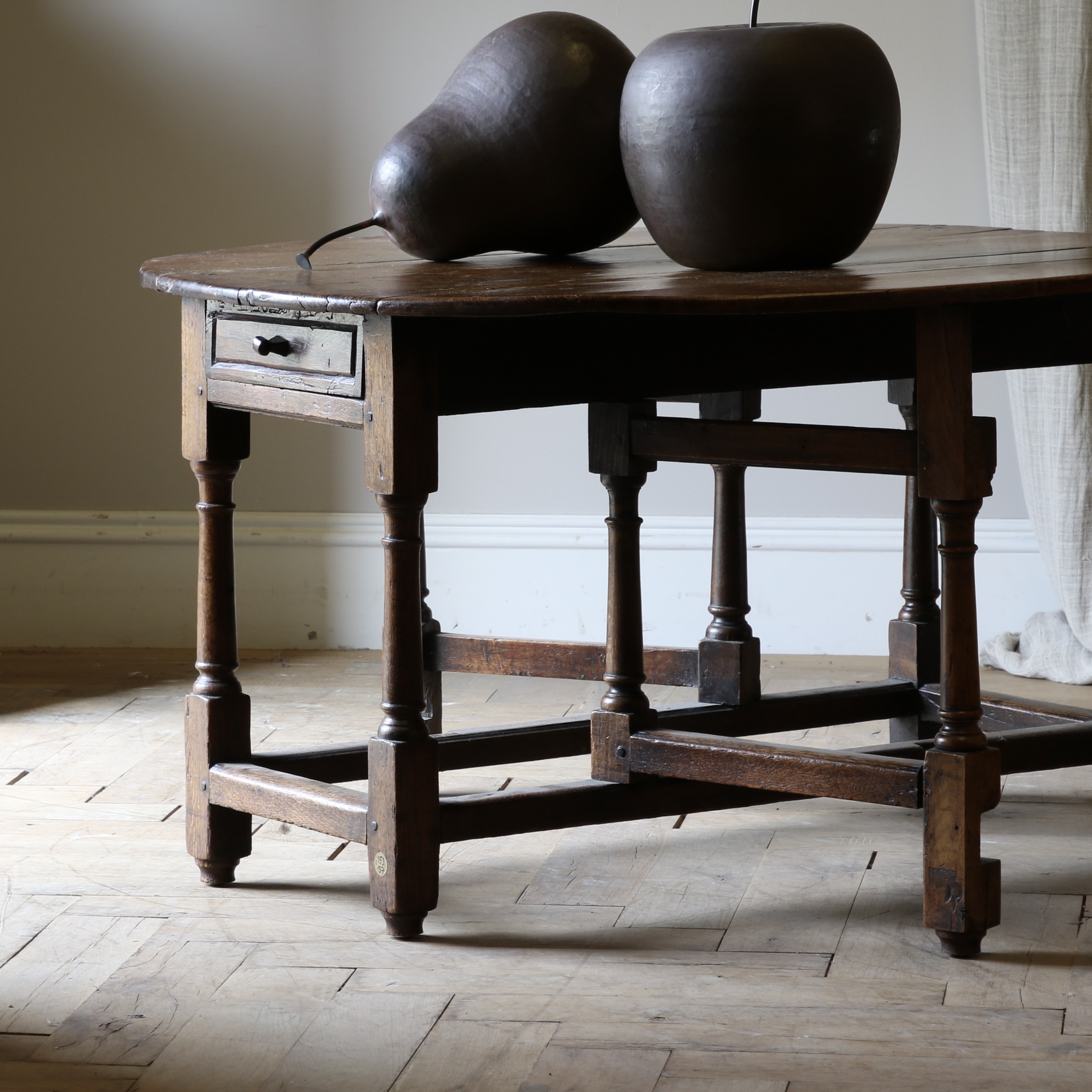 William & Mary Period Gate-Legged Table