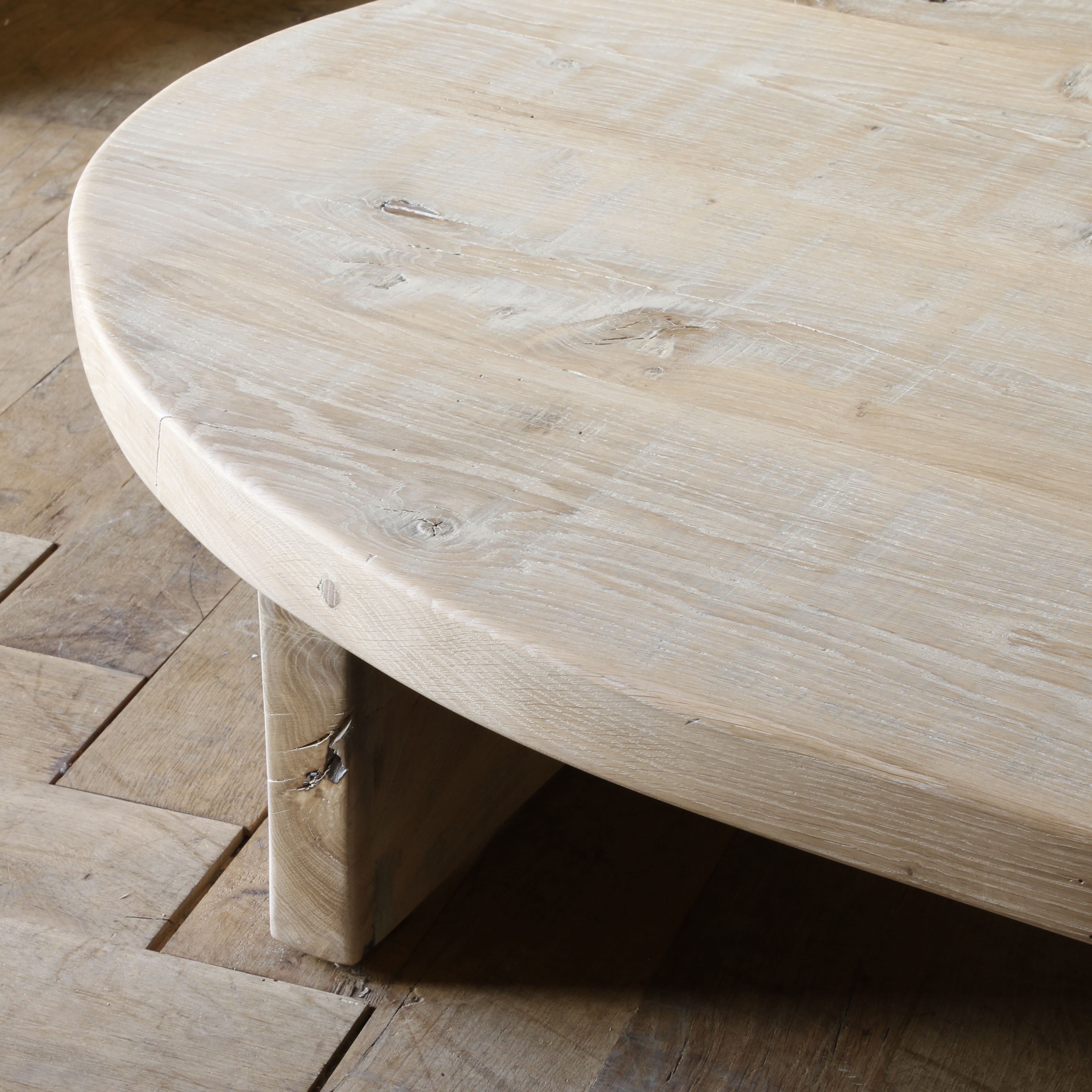 Oval Wabi Sabi in White Wash