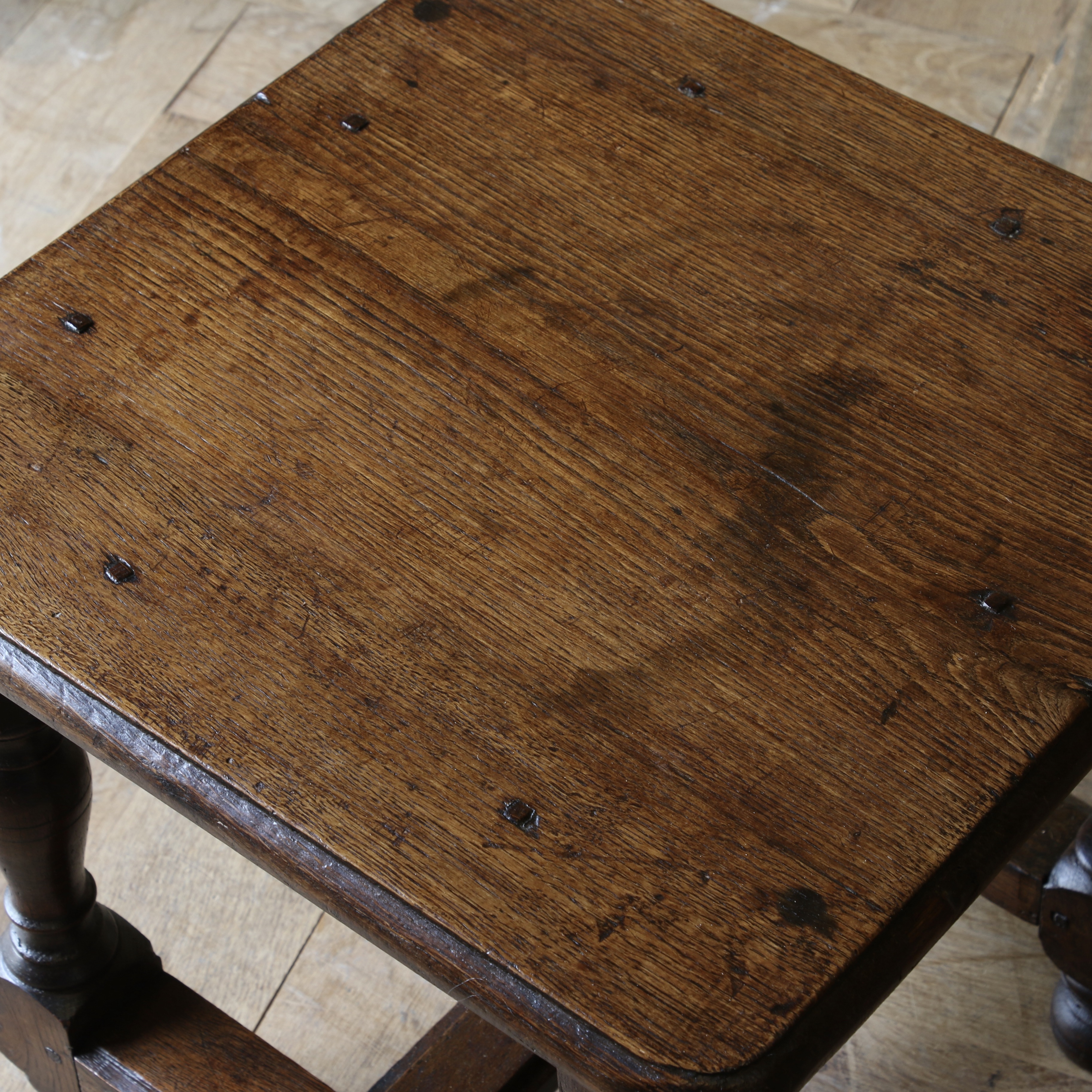 Jointed Stool