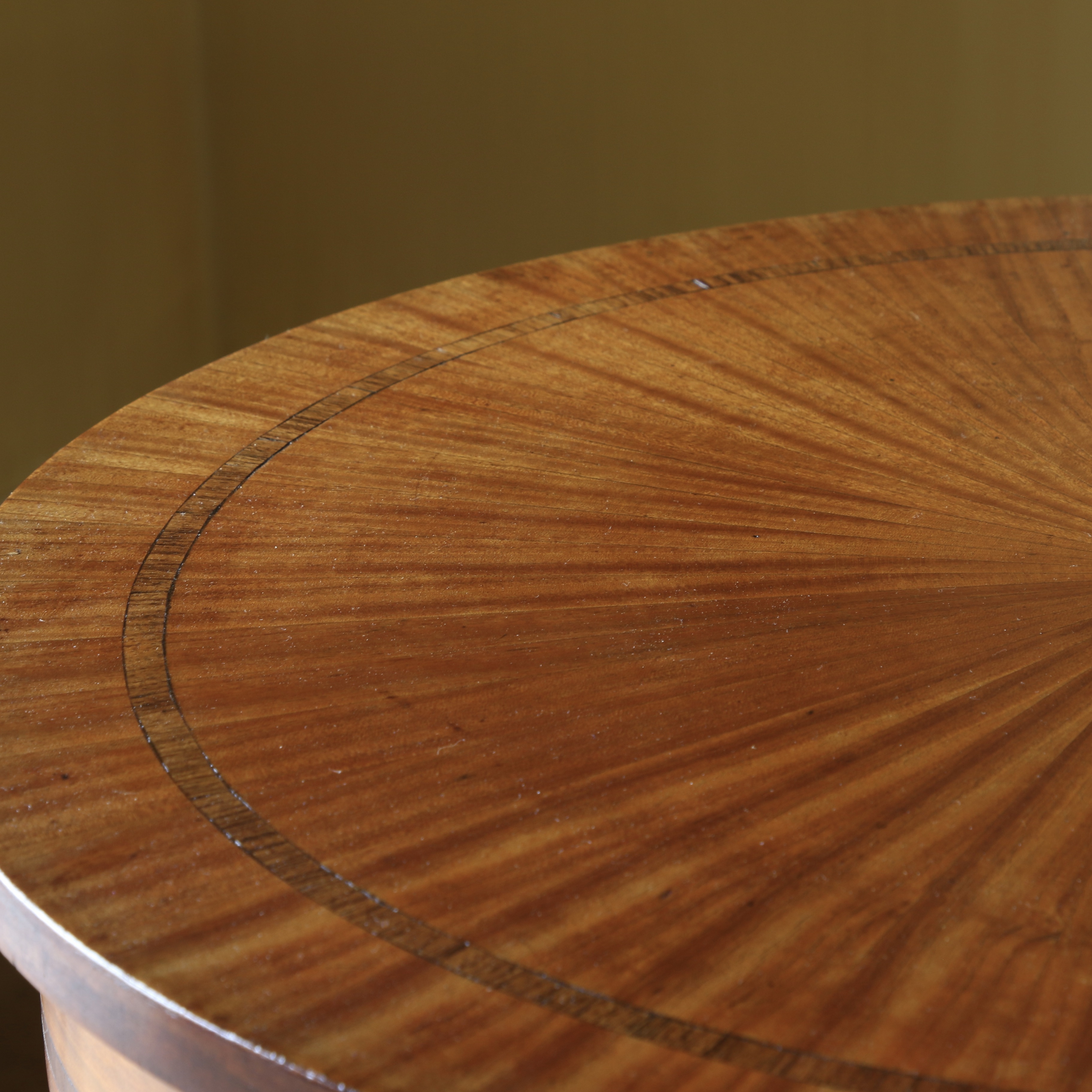 Round Empire Table