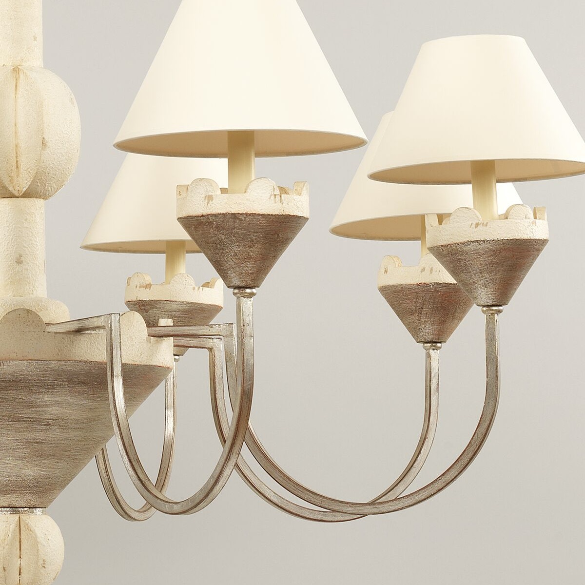Cavaillon Chandelier // Vaughan Designs