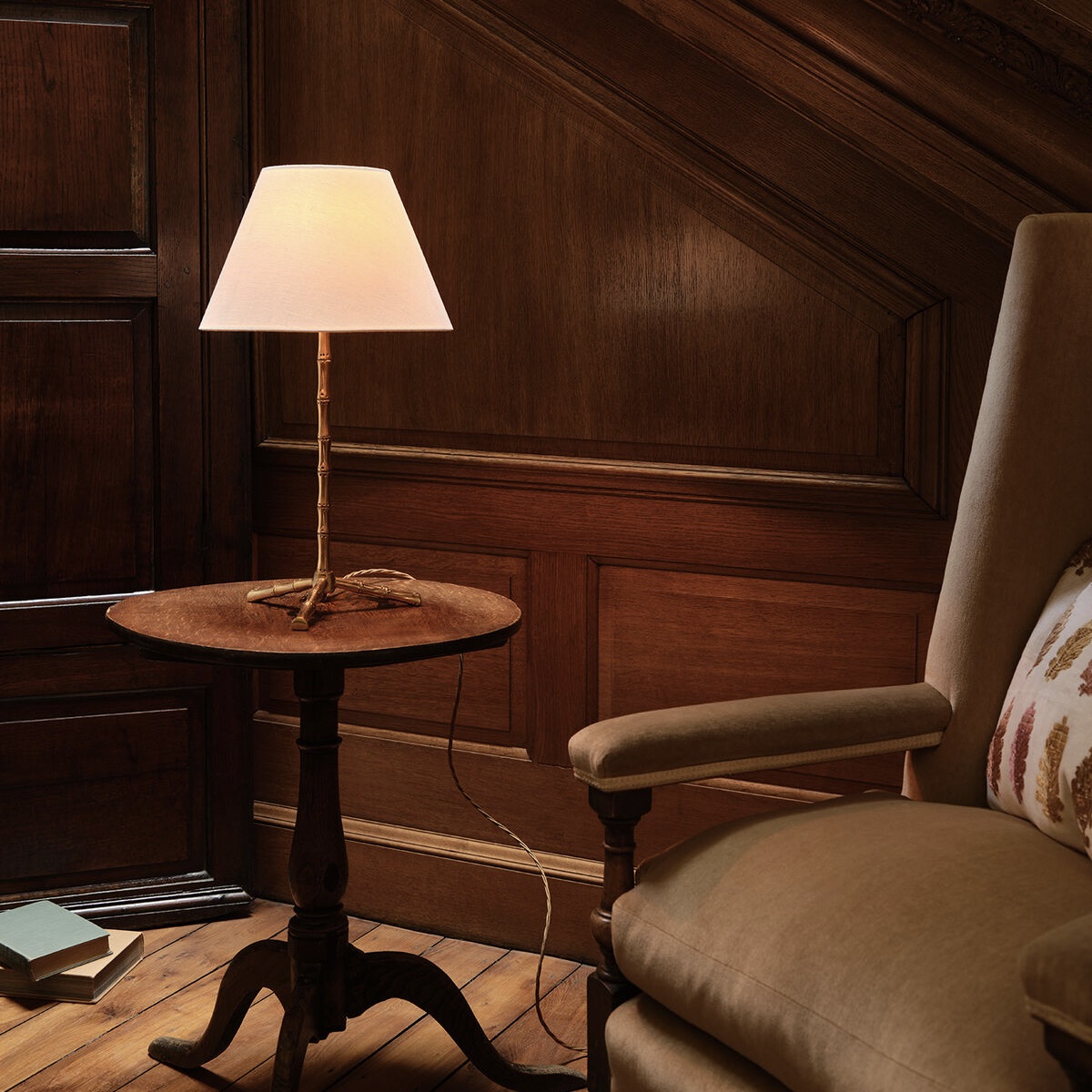 Silchester Lamp // Vaughan Designs