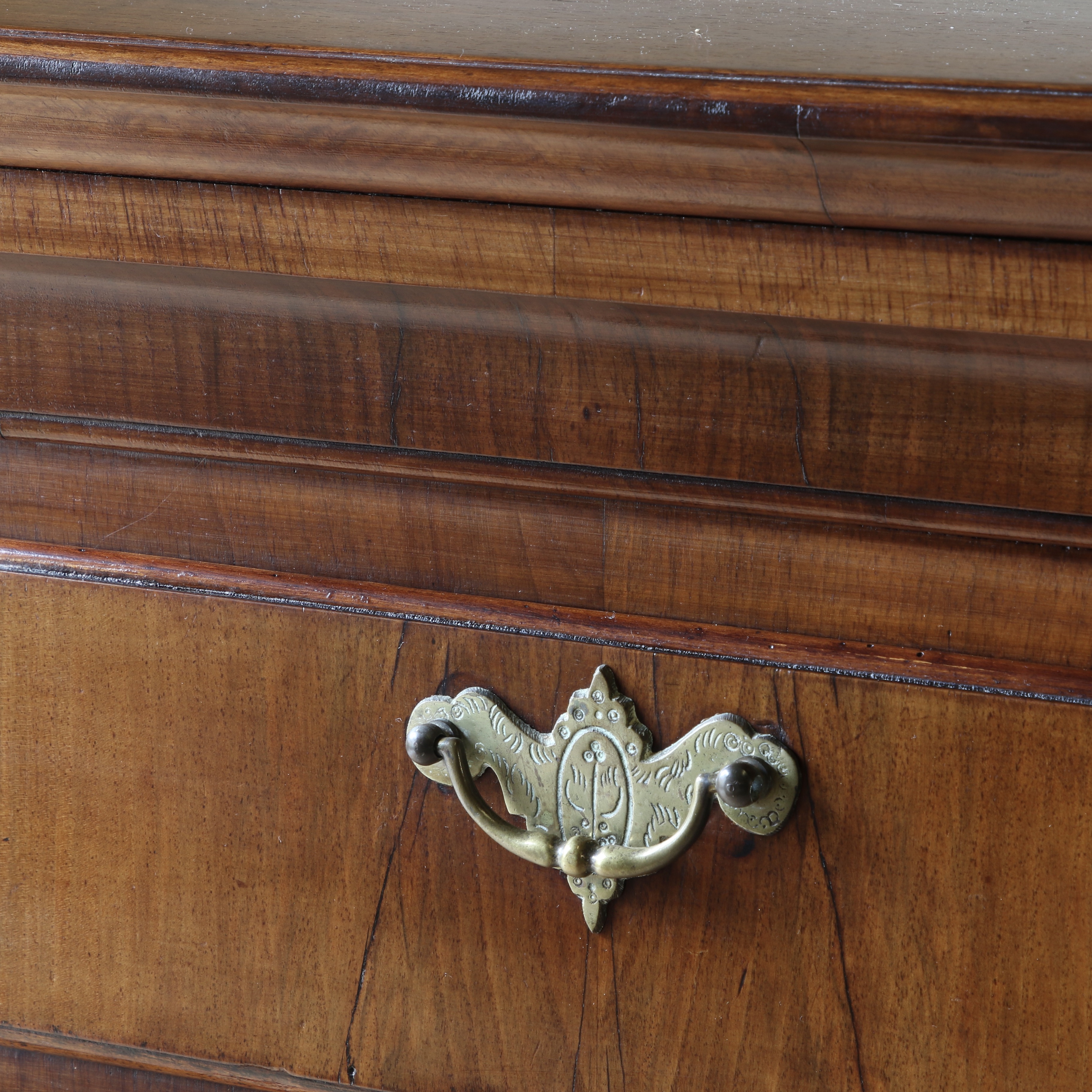 Georgian Chest of Drawers