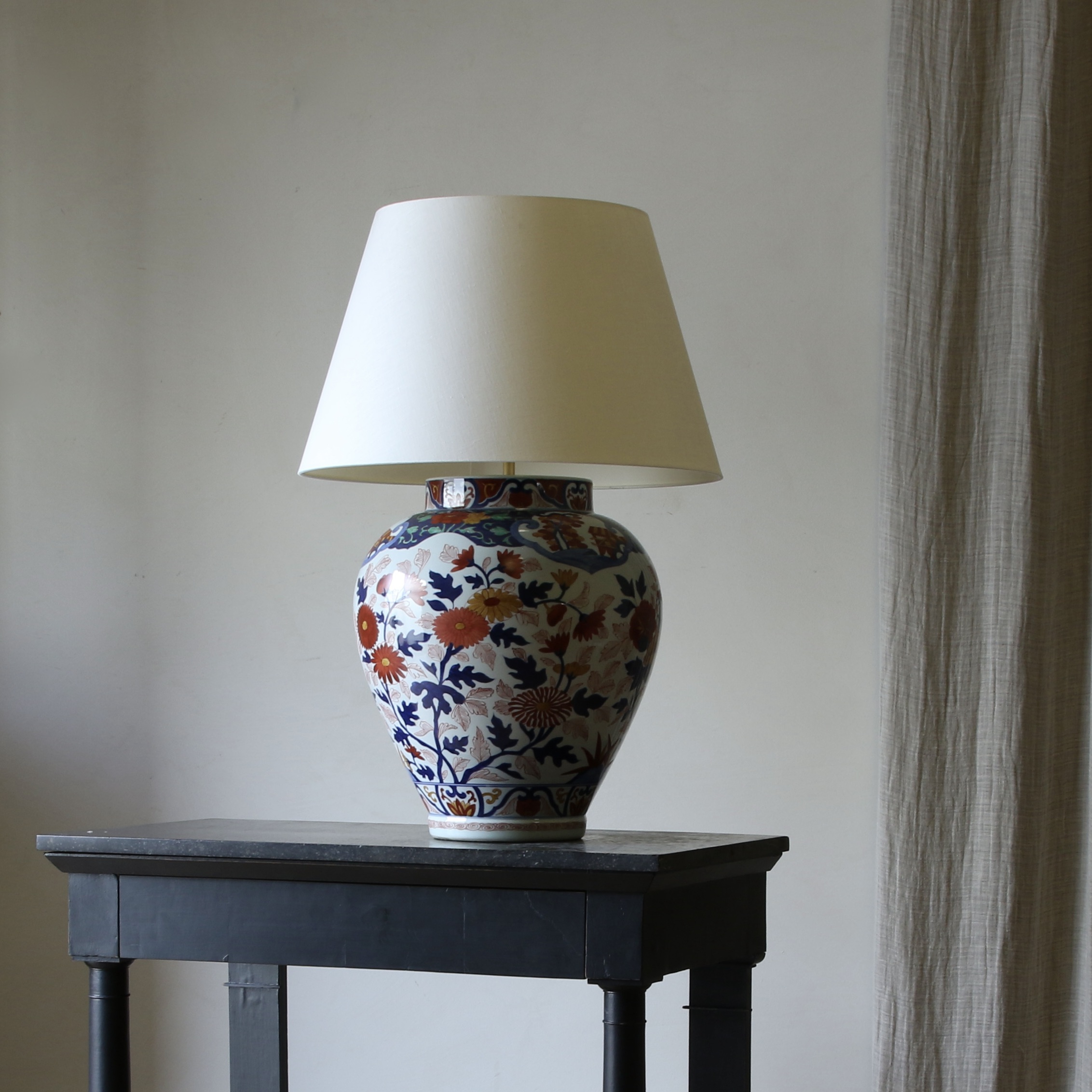 146-31 - Imari Table Lamp by Vaughan Designs