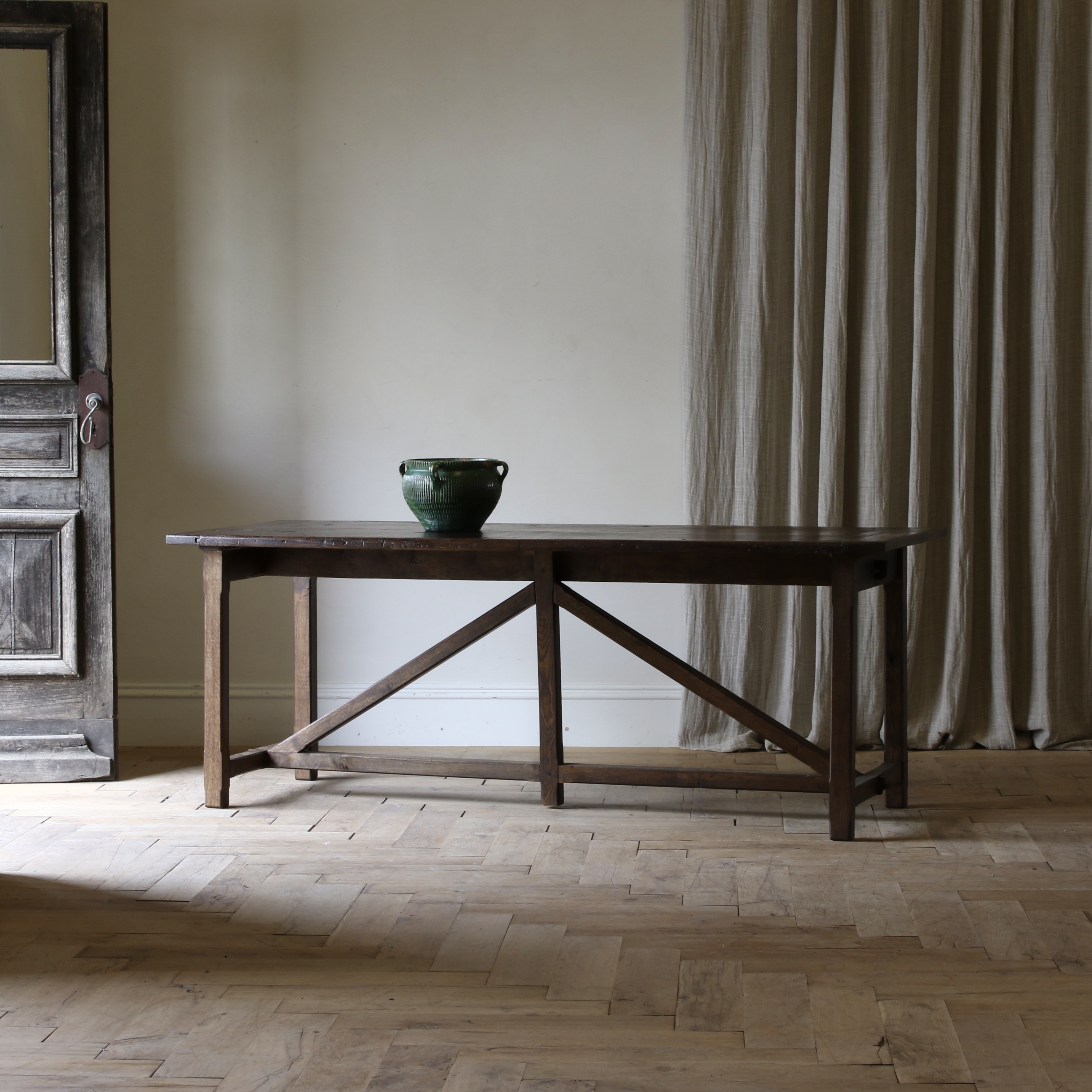 146-62 - Orangery Side Table // JS Editions