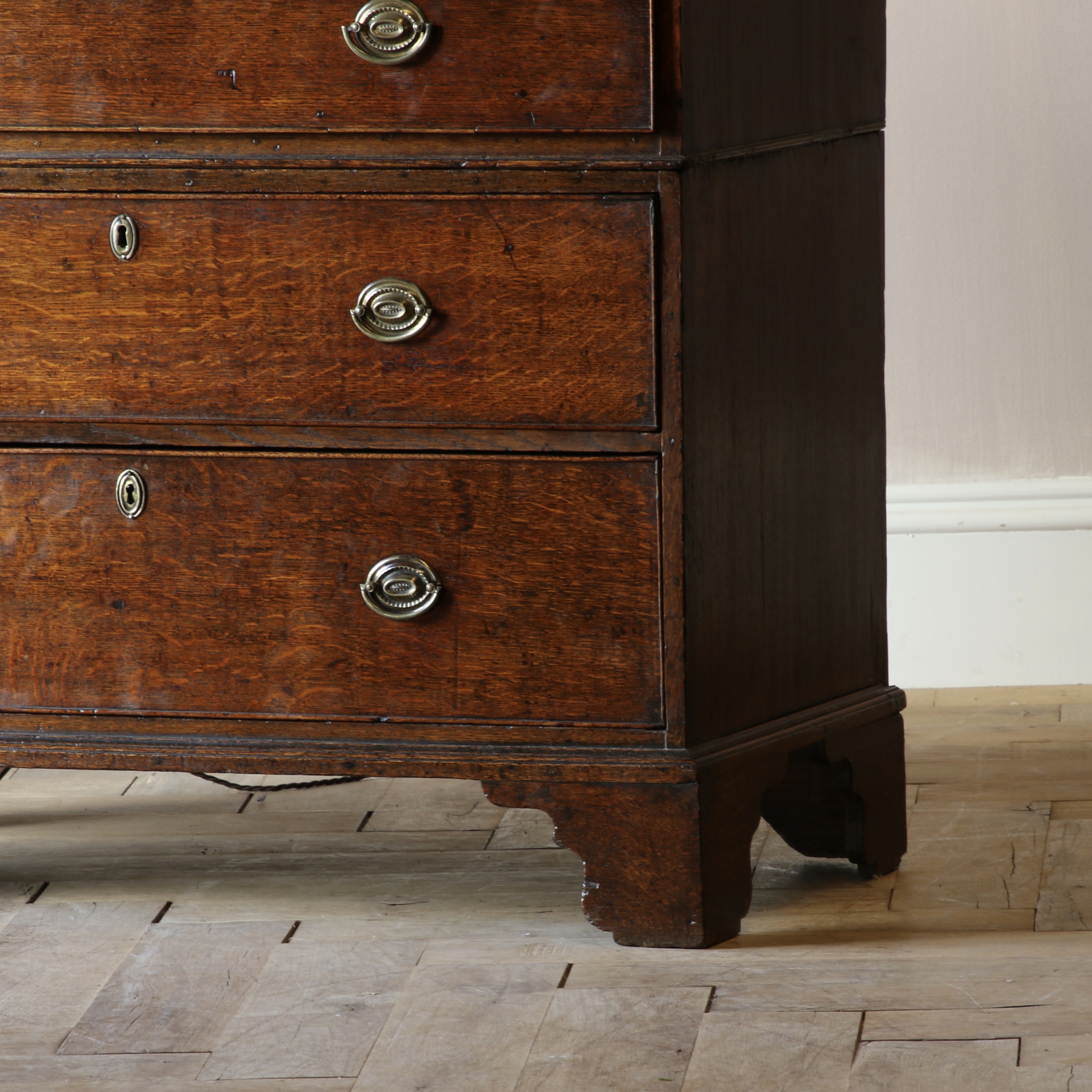 Georgian Chest of Drawers