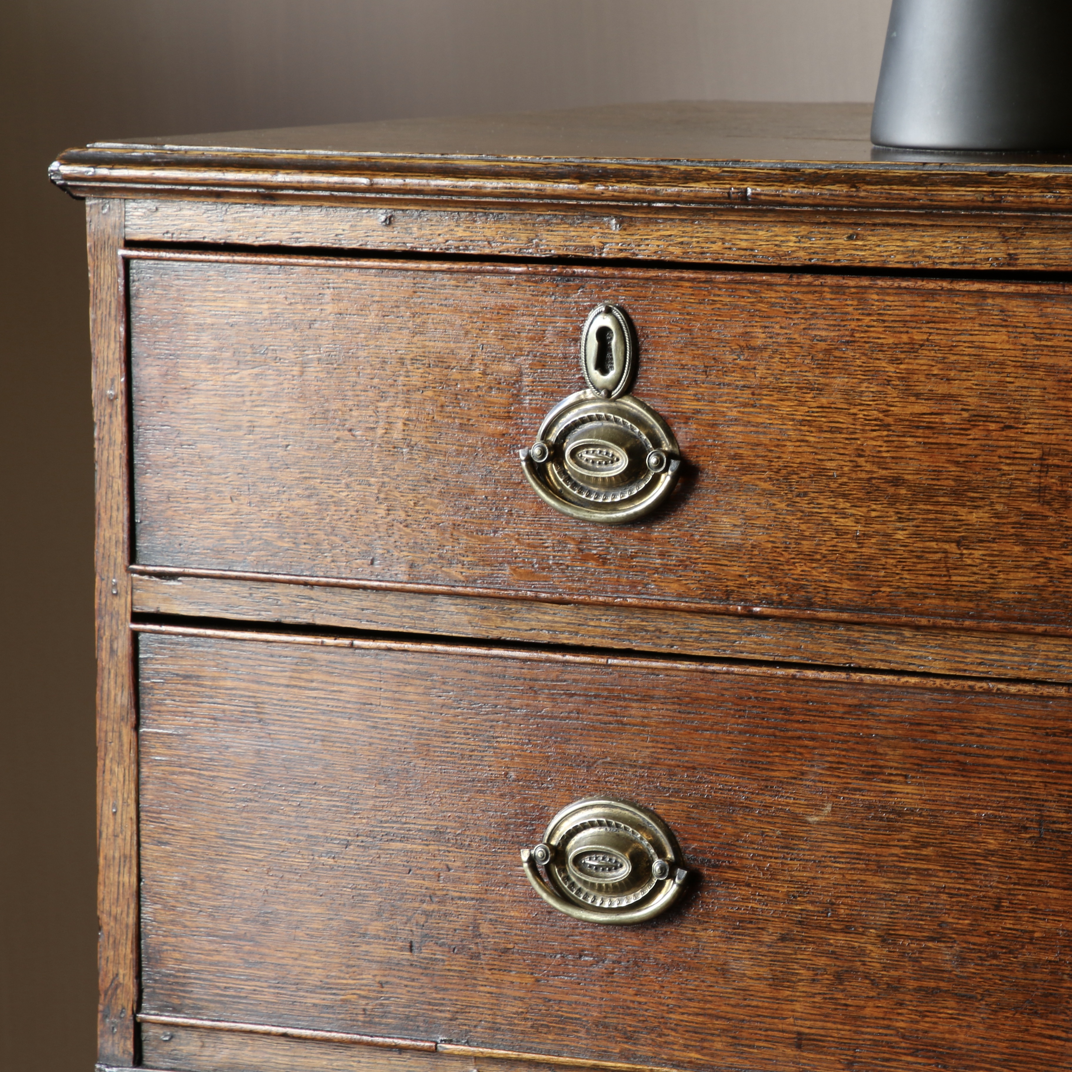 Georgian Chest of Drawers