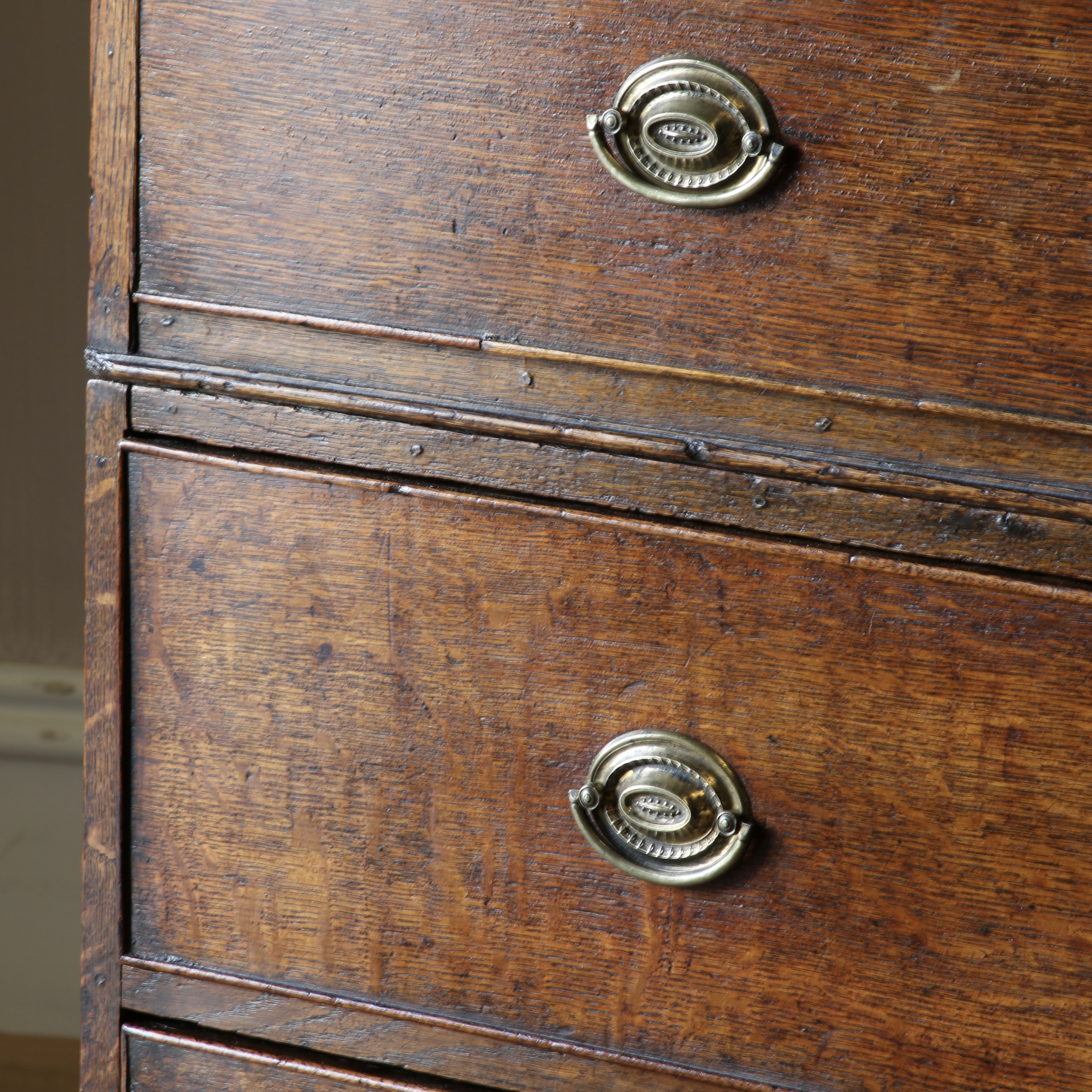 Georgian Chest of Drawers