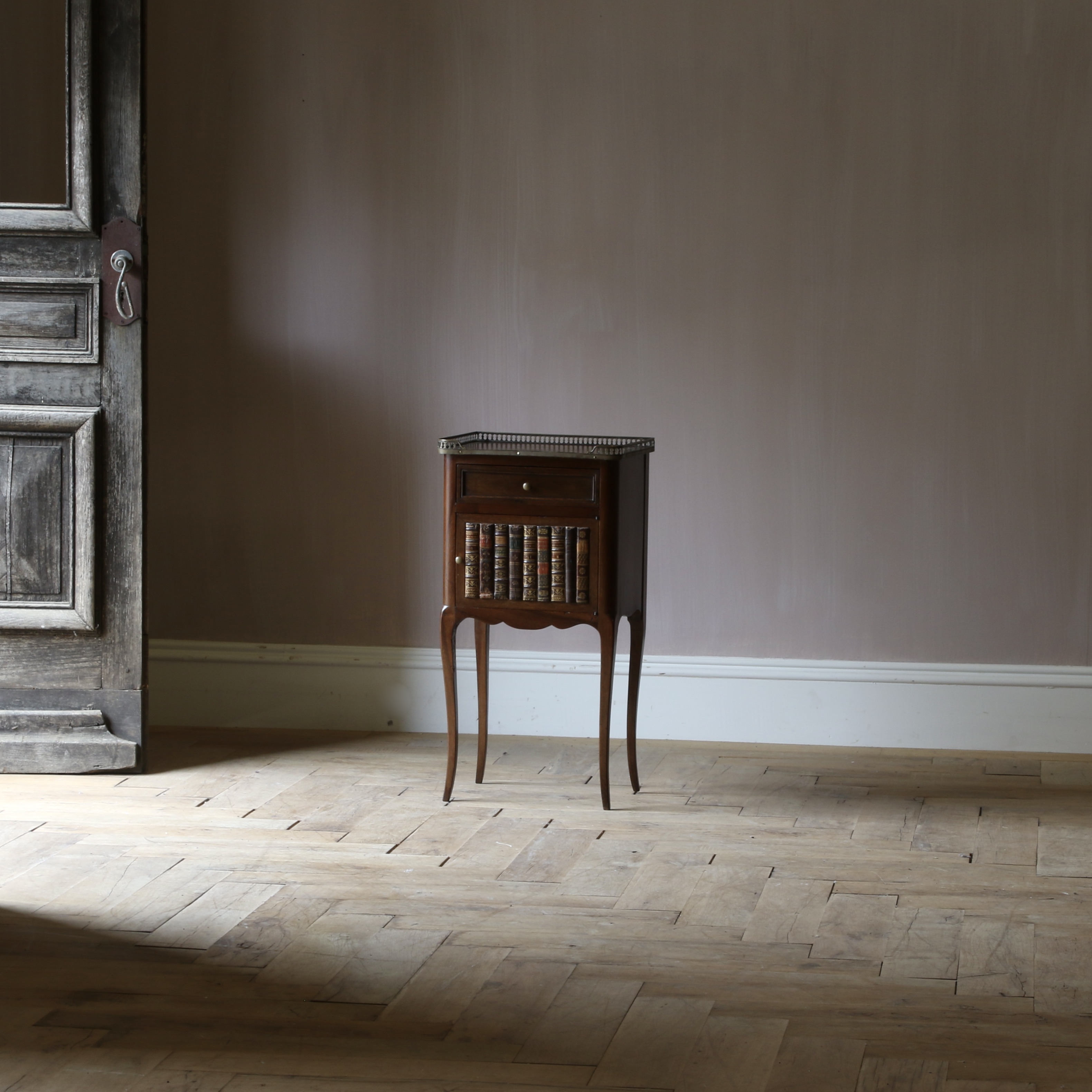 Louis XV Bedside