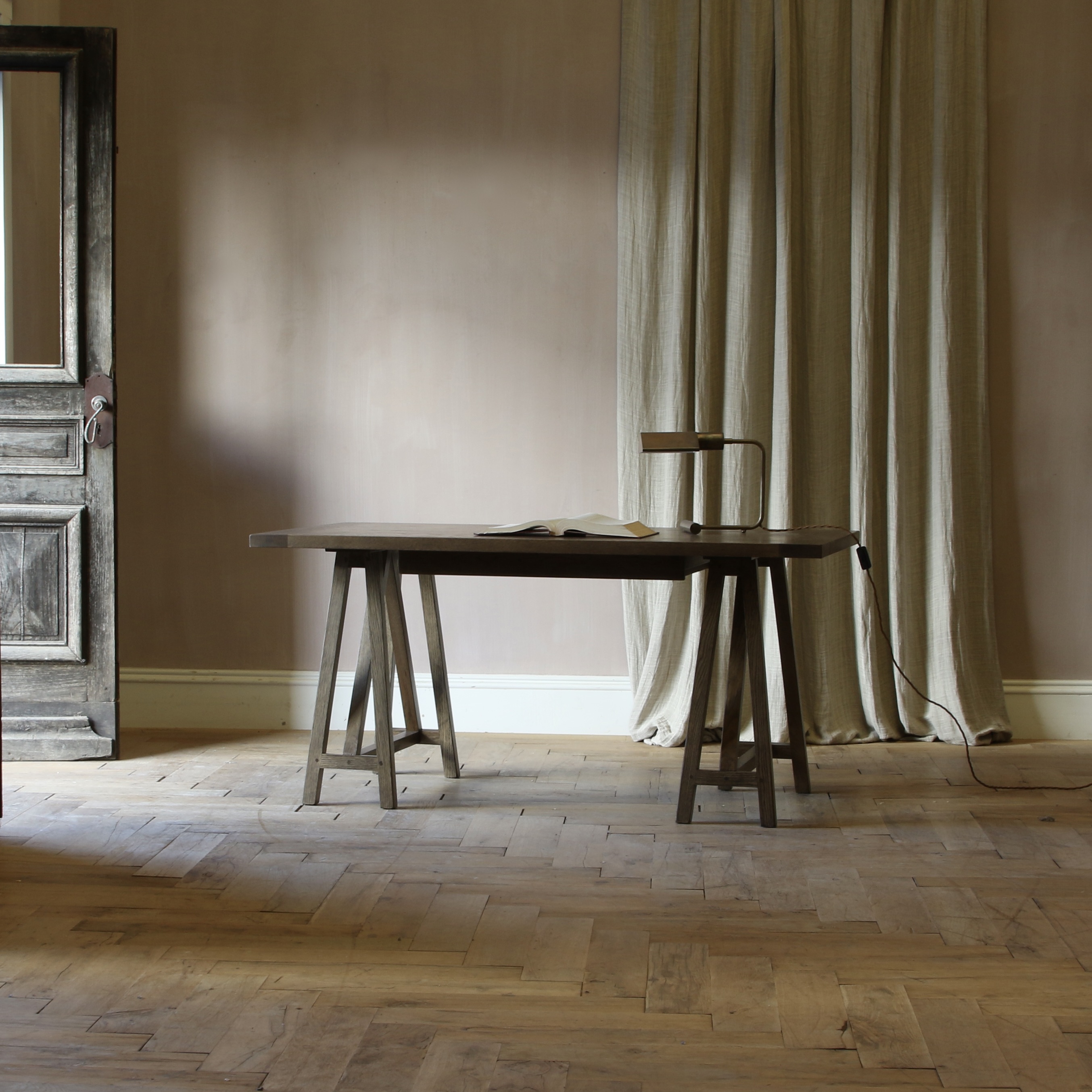 150-45 - Trestle Desk // JS Editions