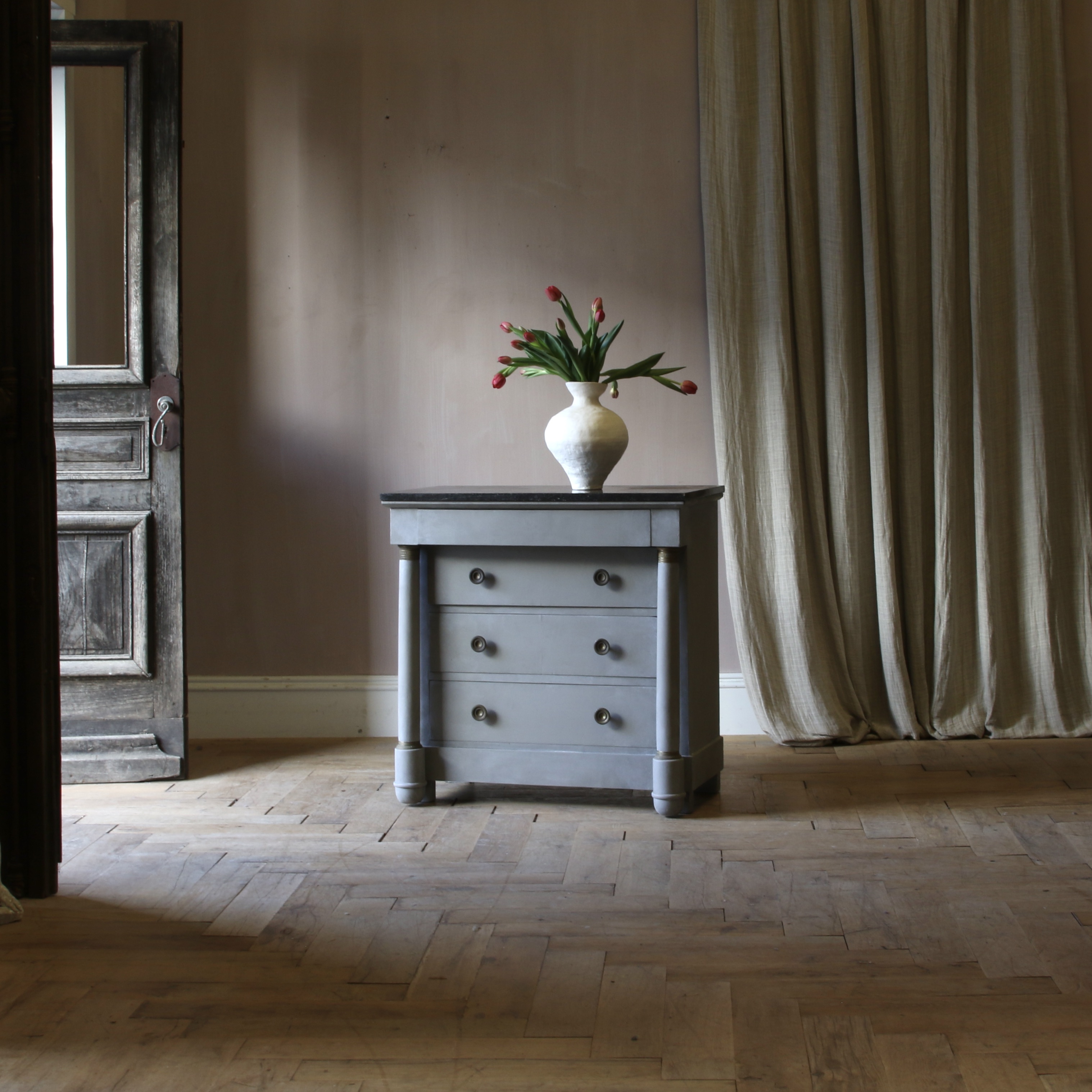 150-78 - Grey Empire Commode