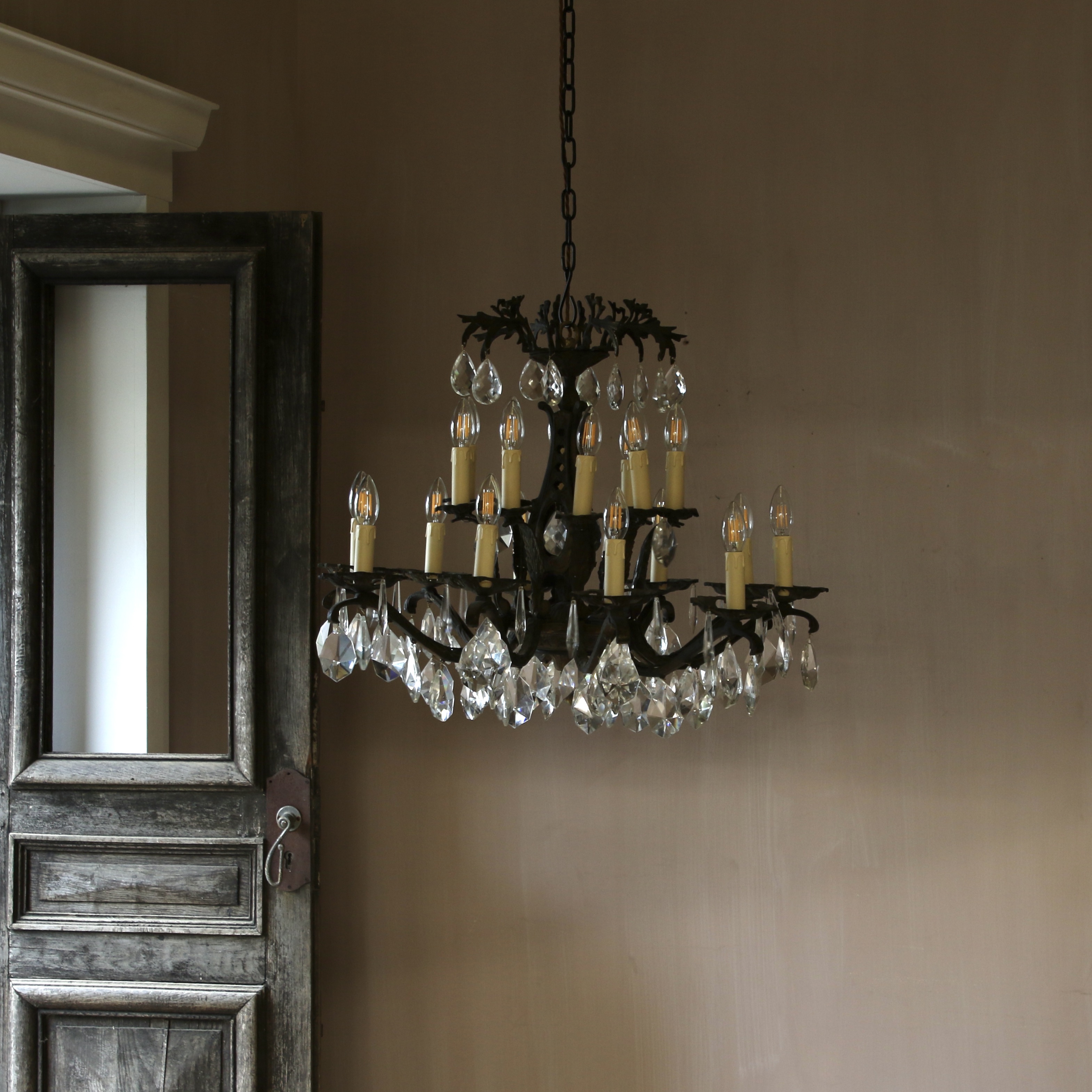 150-98 - Large 20-Light French Chandelier