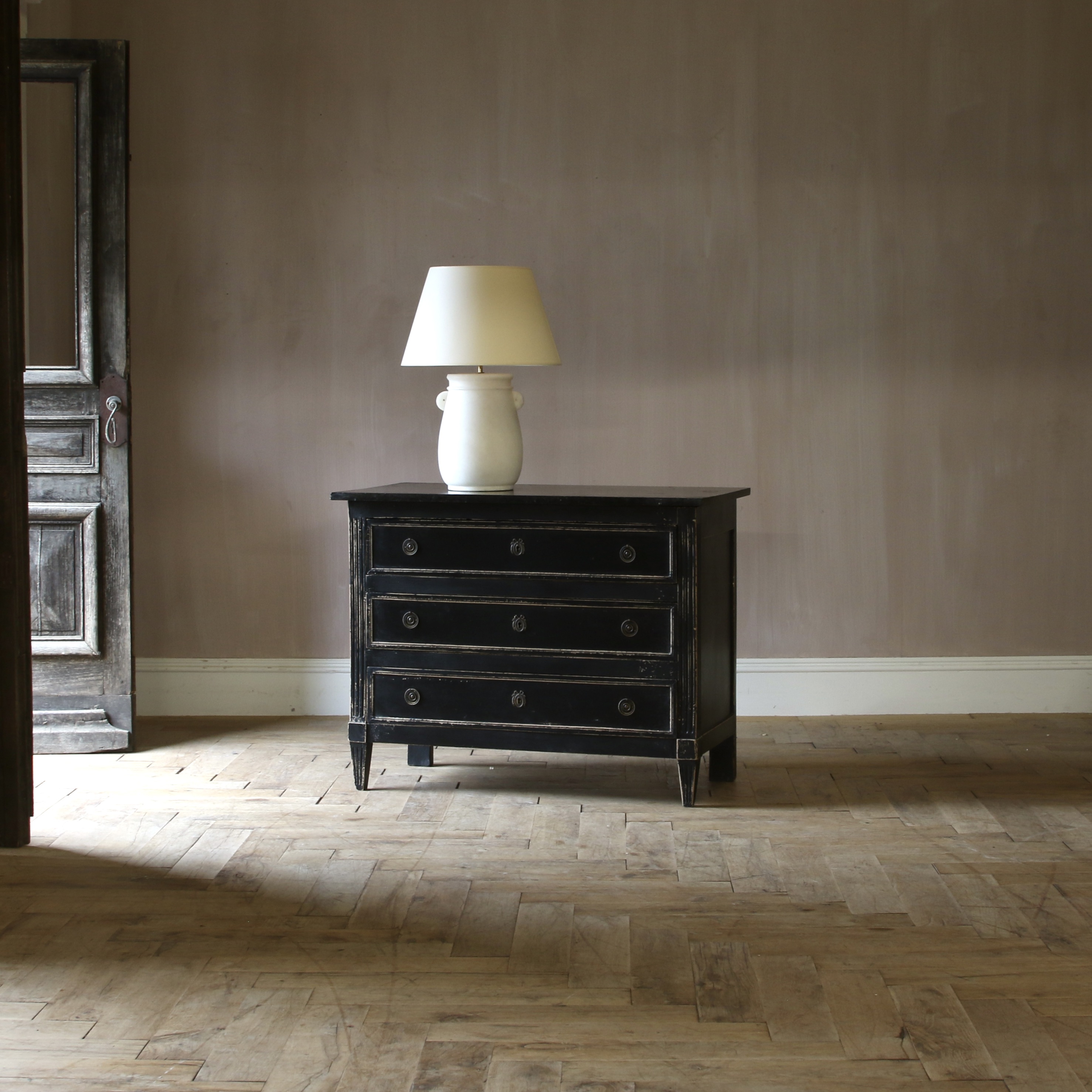 151-08 - Ebonised Louis XV Commode 