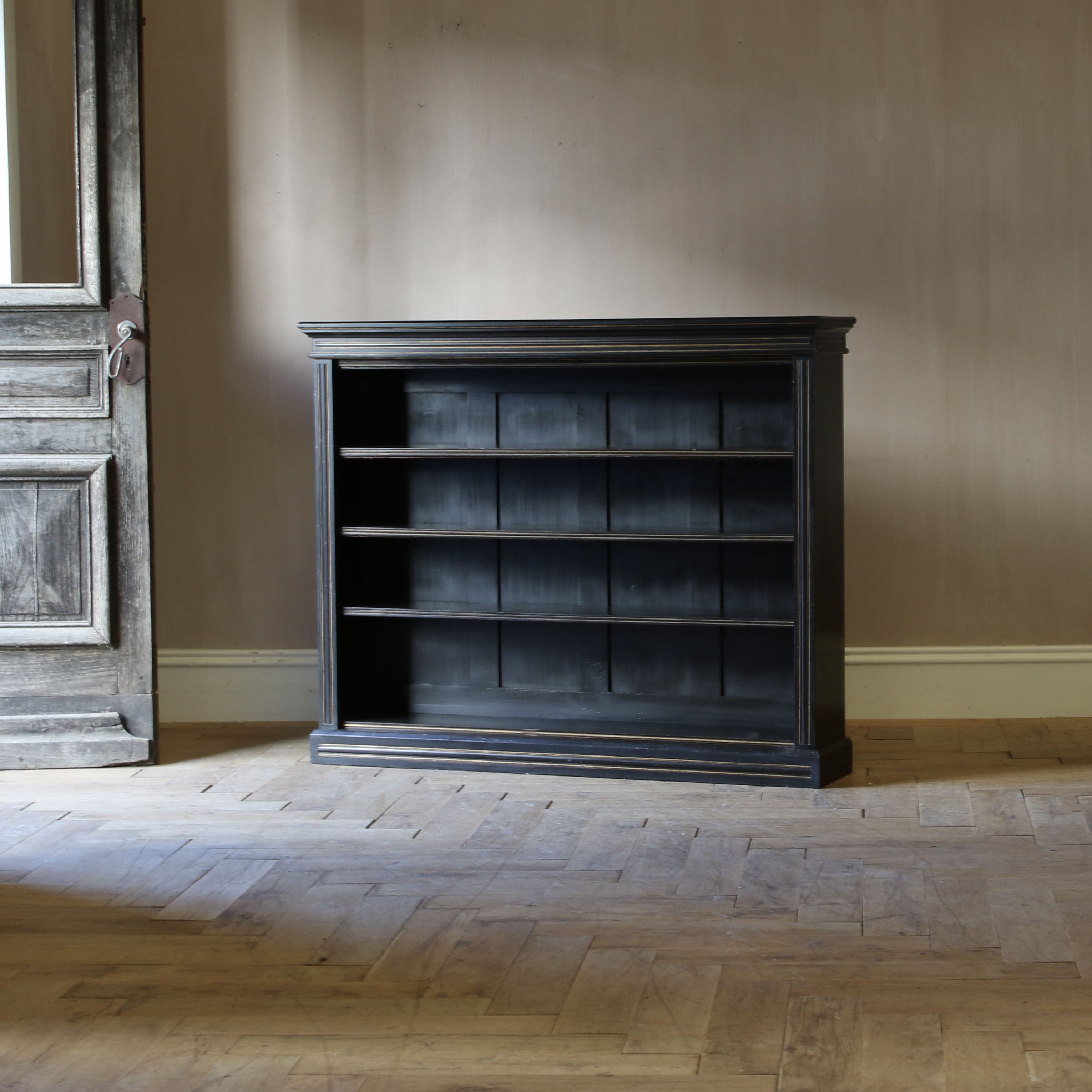 151-29 - Ebonised Georgian Bookcase