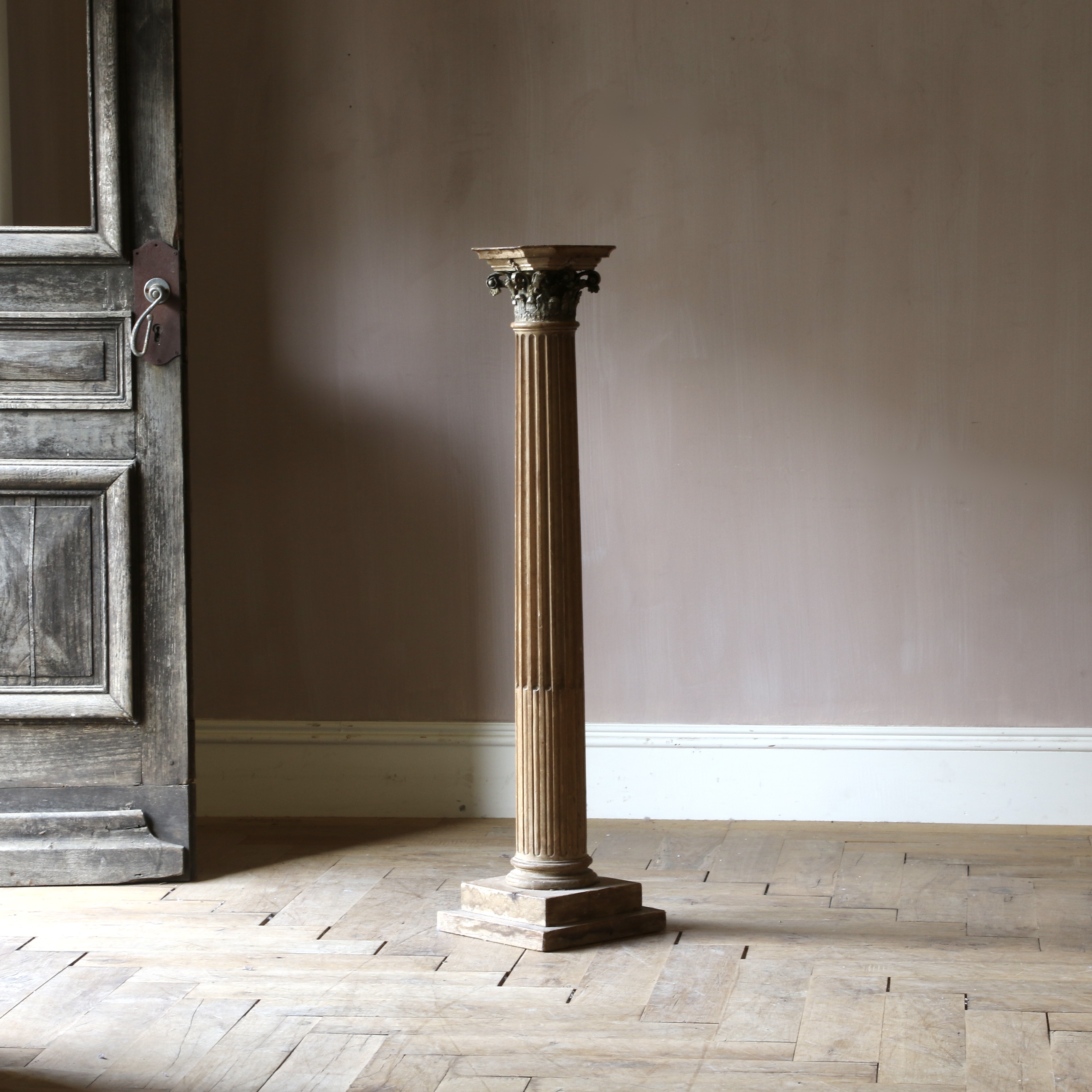 151-40 - Corinthian Column or Plinth 