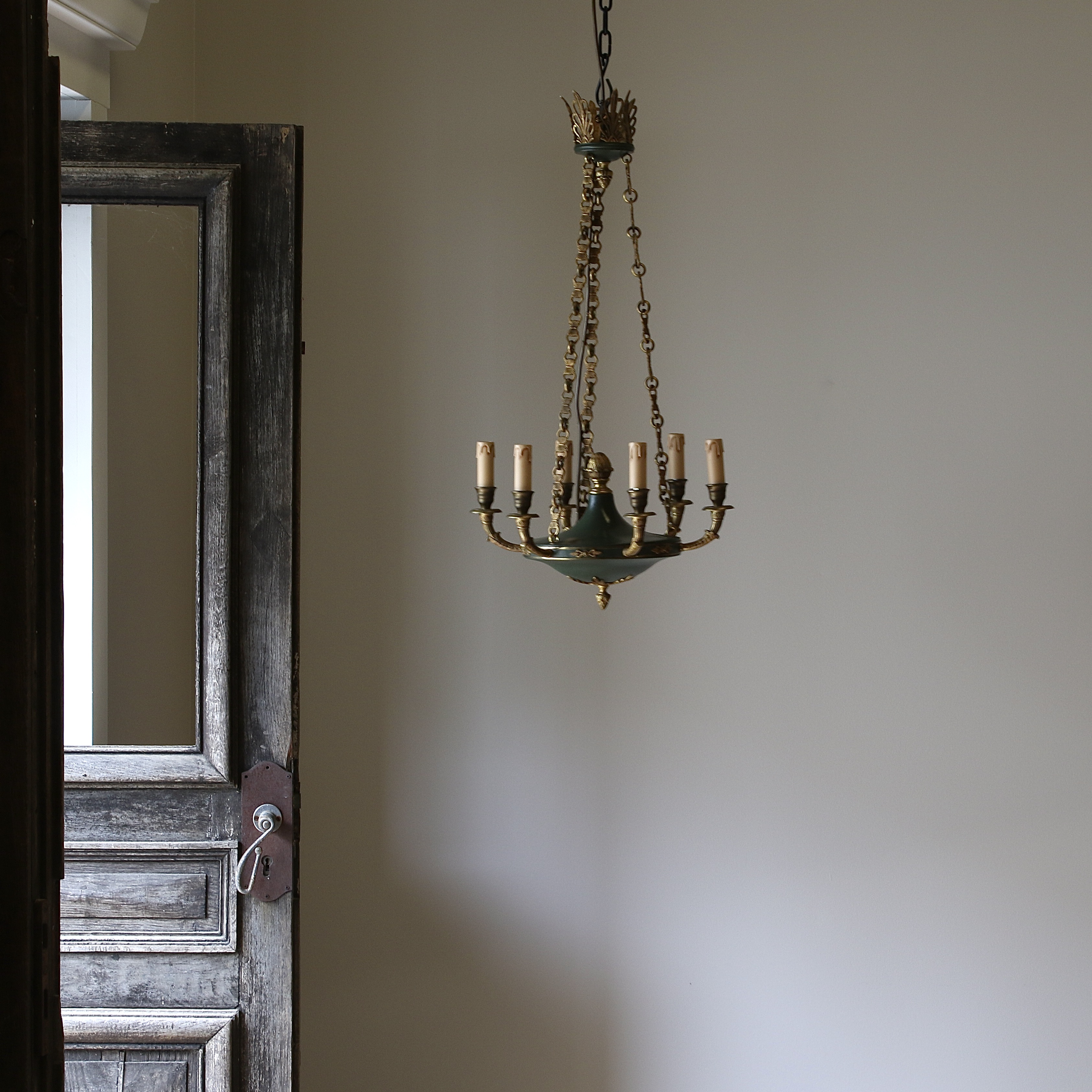 151-73 - Empire Pendant Light