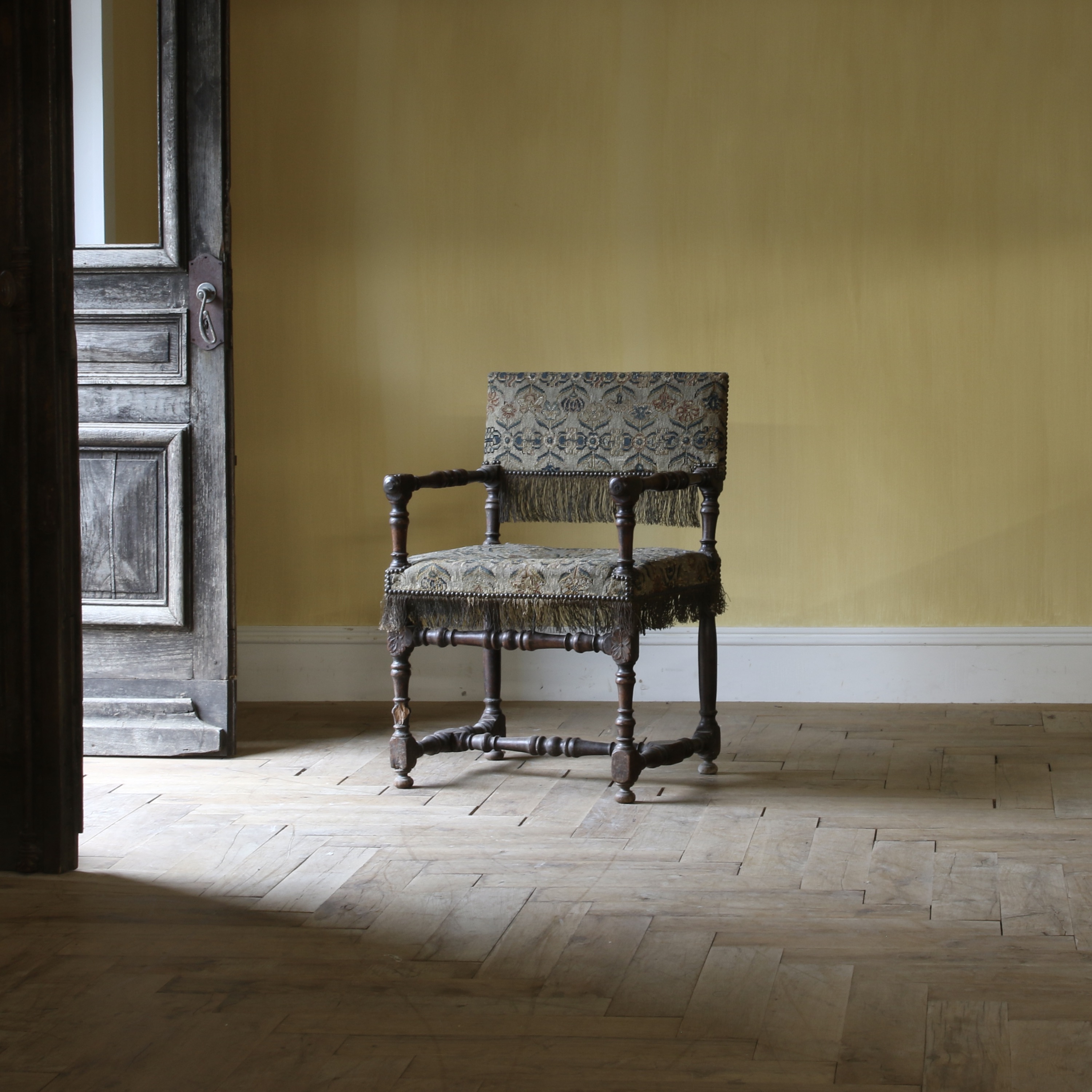 153-97 - Ancient Bobbin Chair