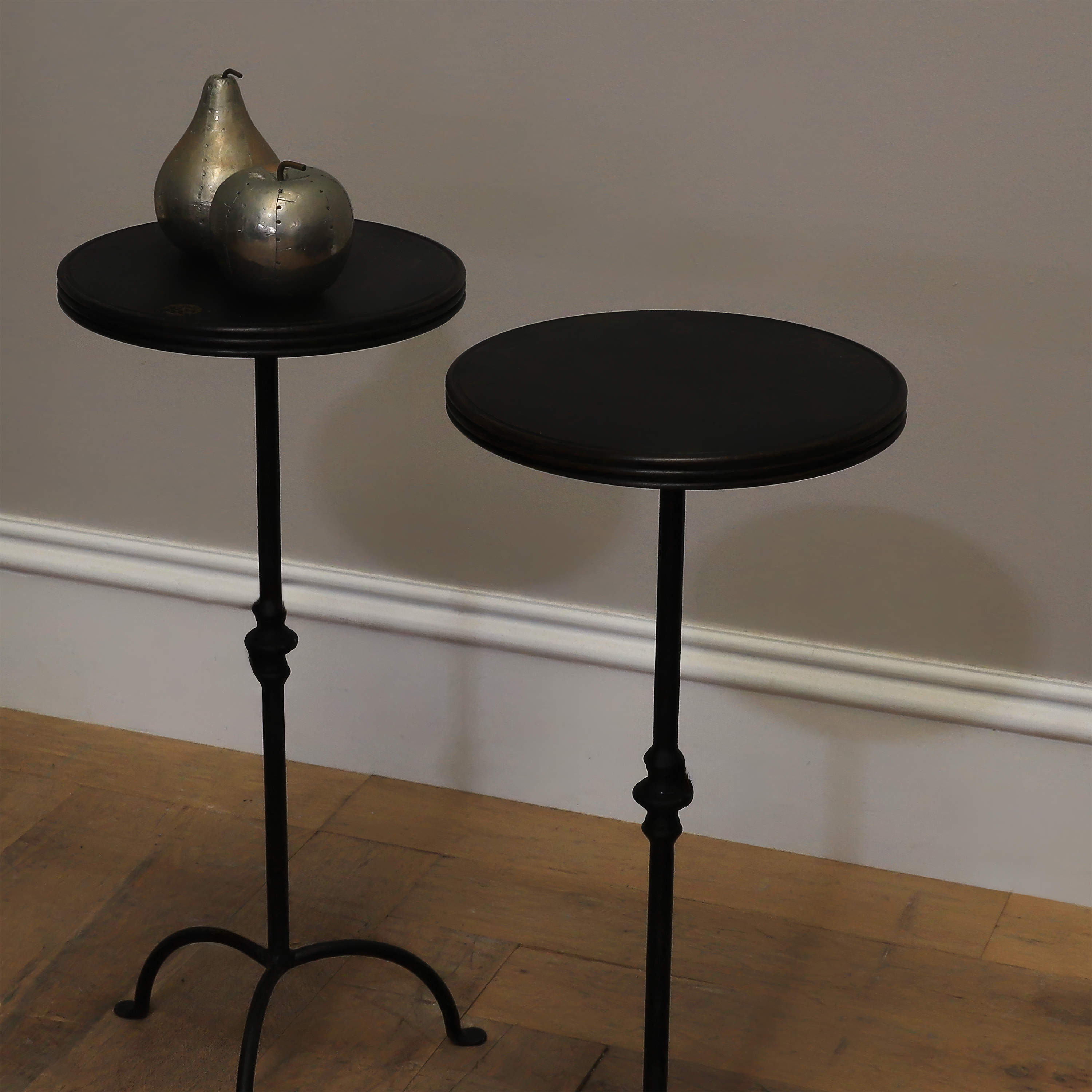 152-75 - Martini Tables // JS Editions