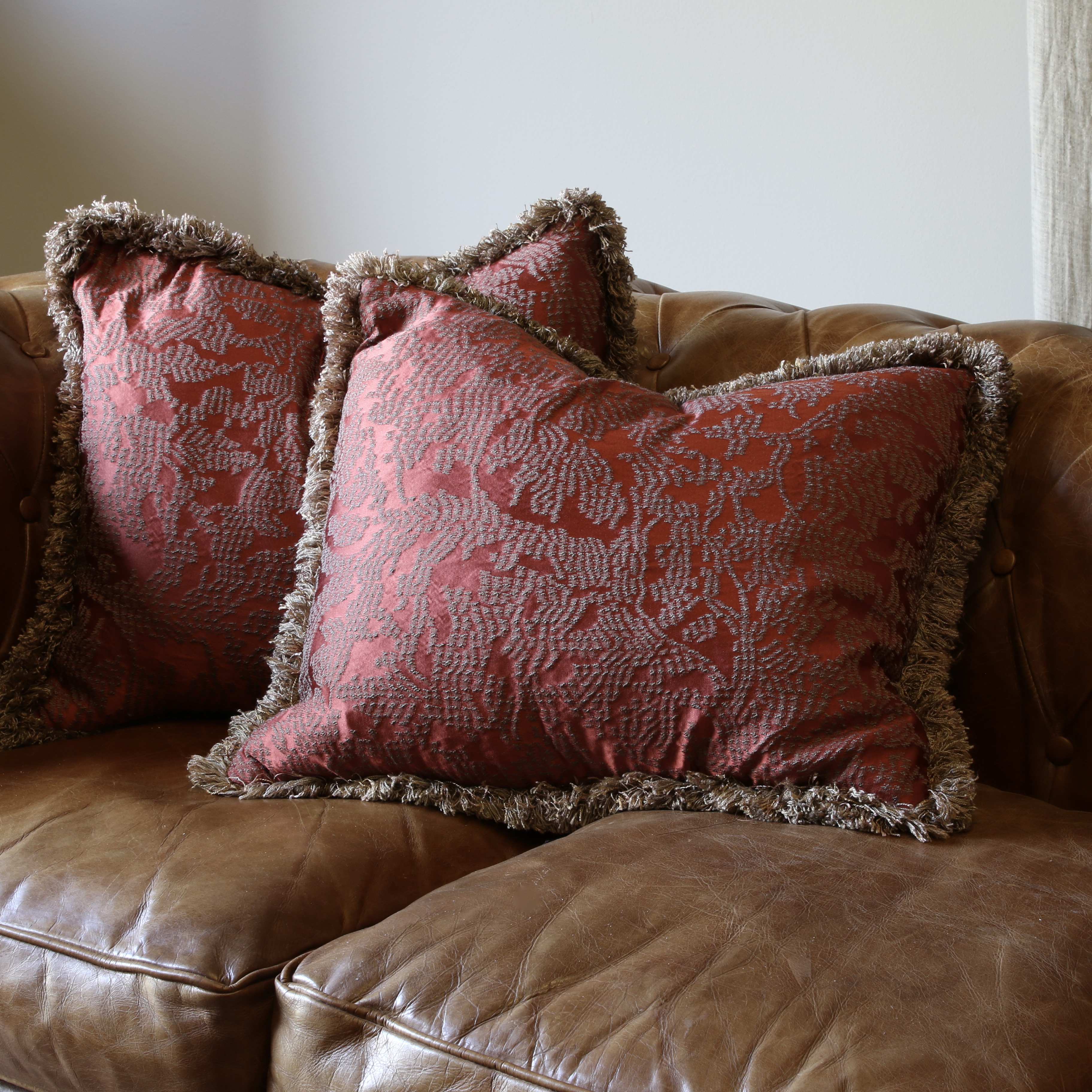 153-23 - Damask Cushions 