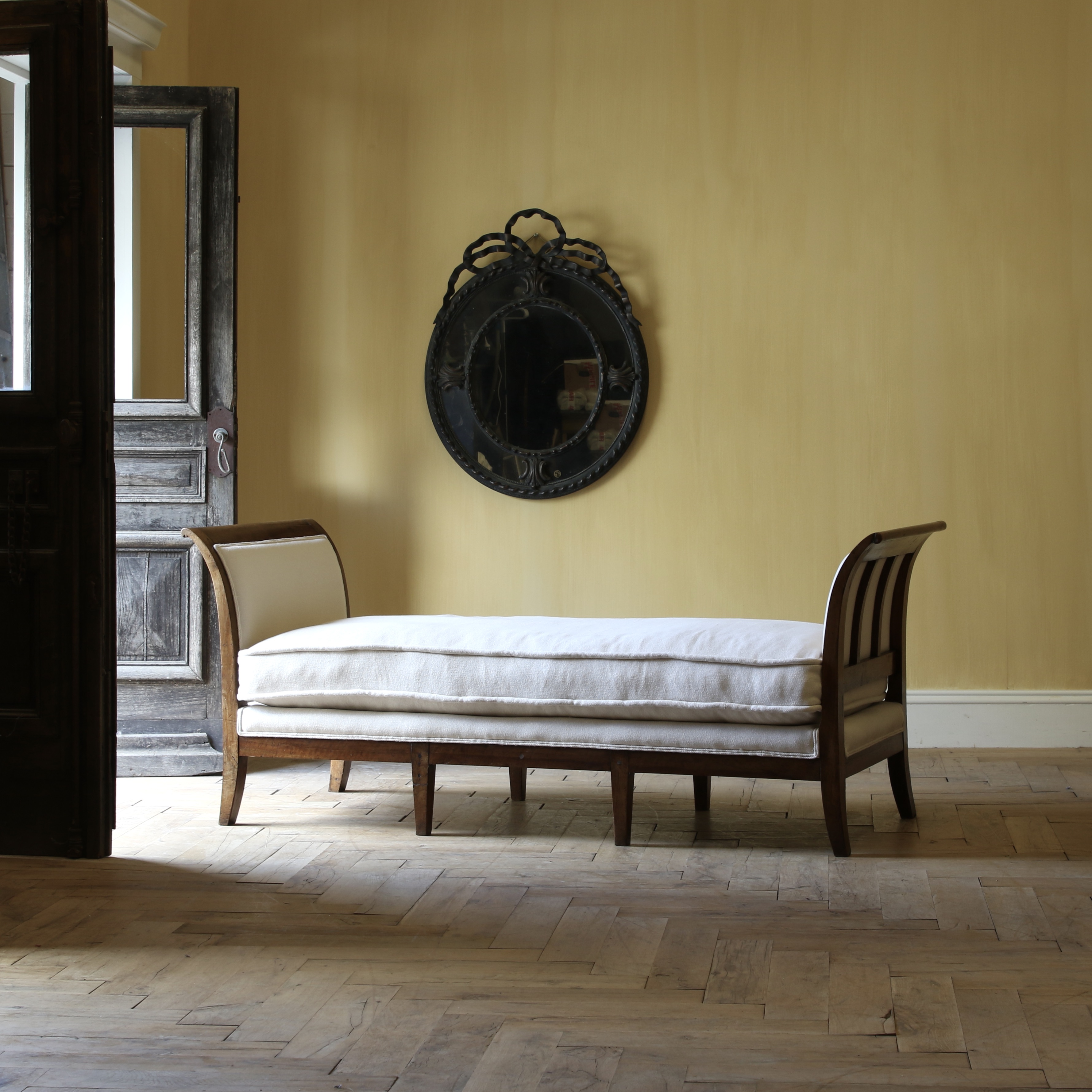 153-74 - Biedermeier Chaise Longue
