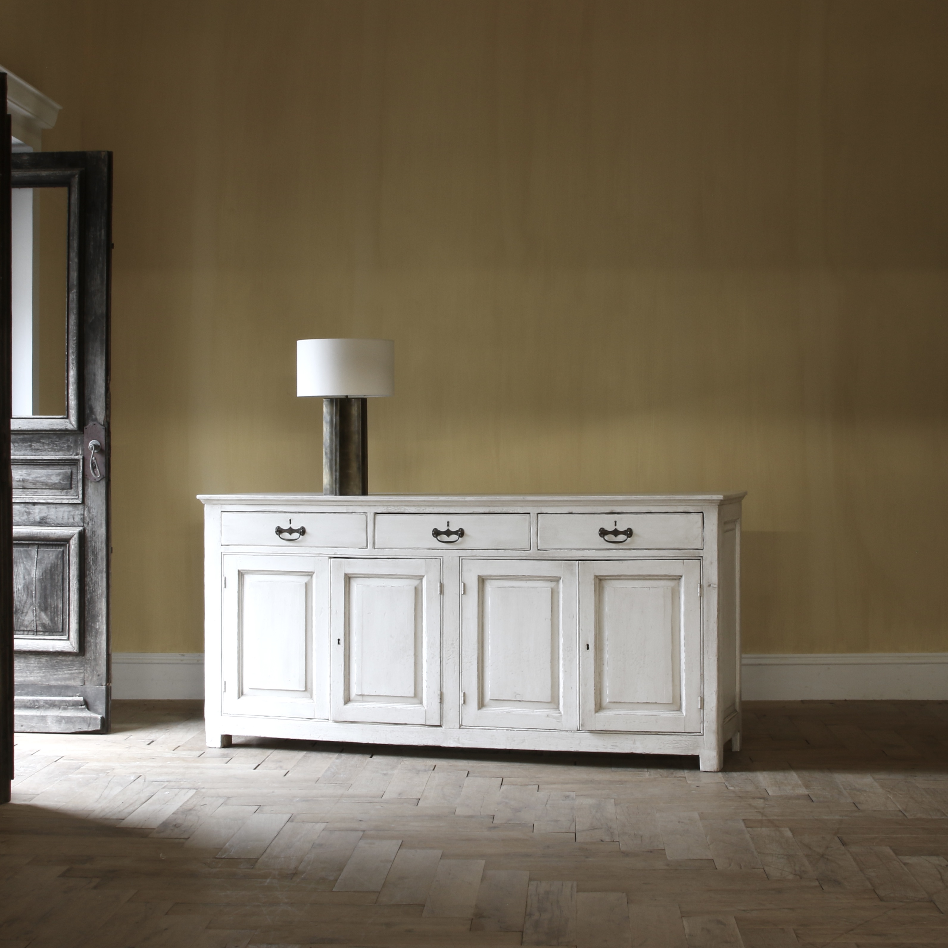 153-94 - French Provincial Dresser Base