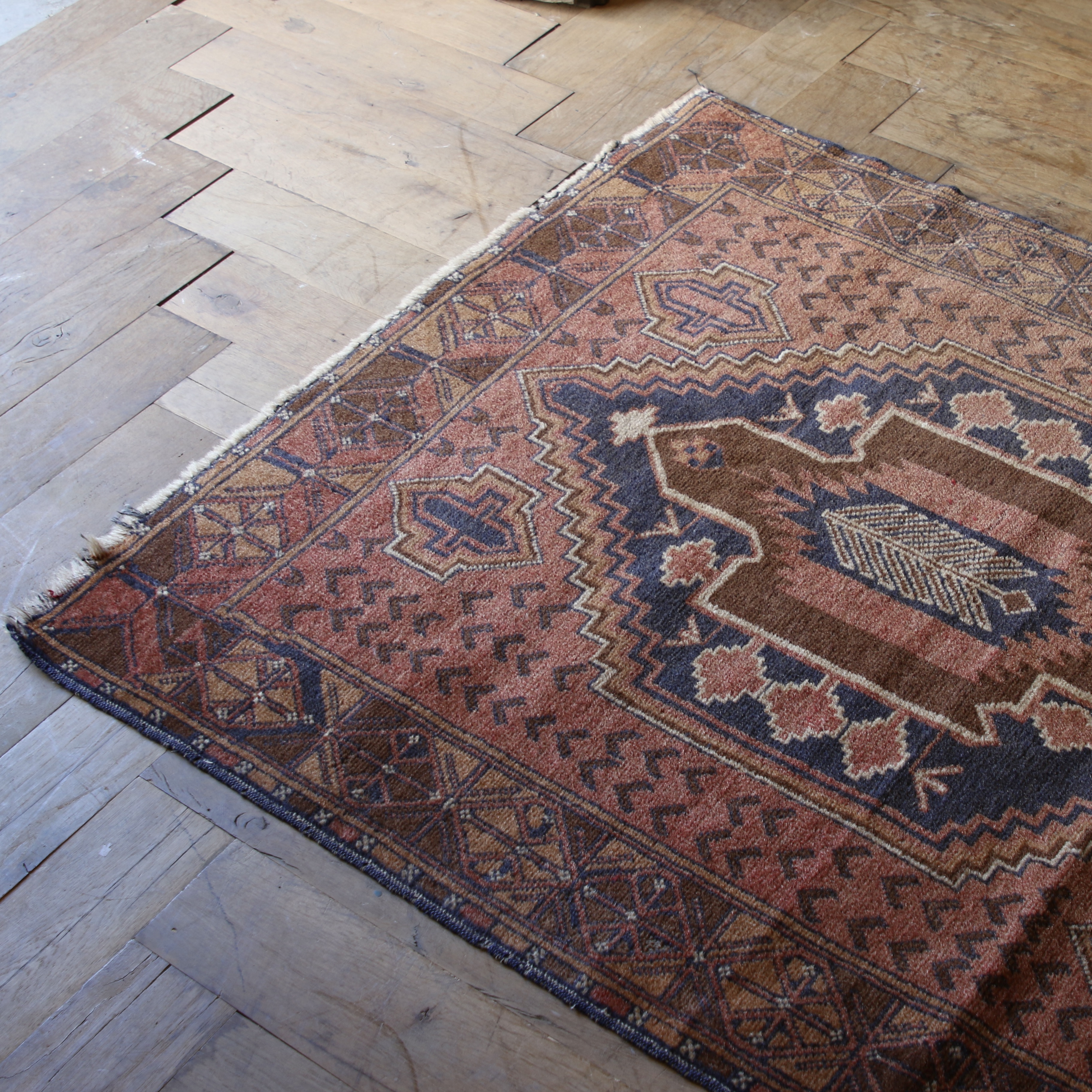 154-87 - Small Rug